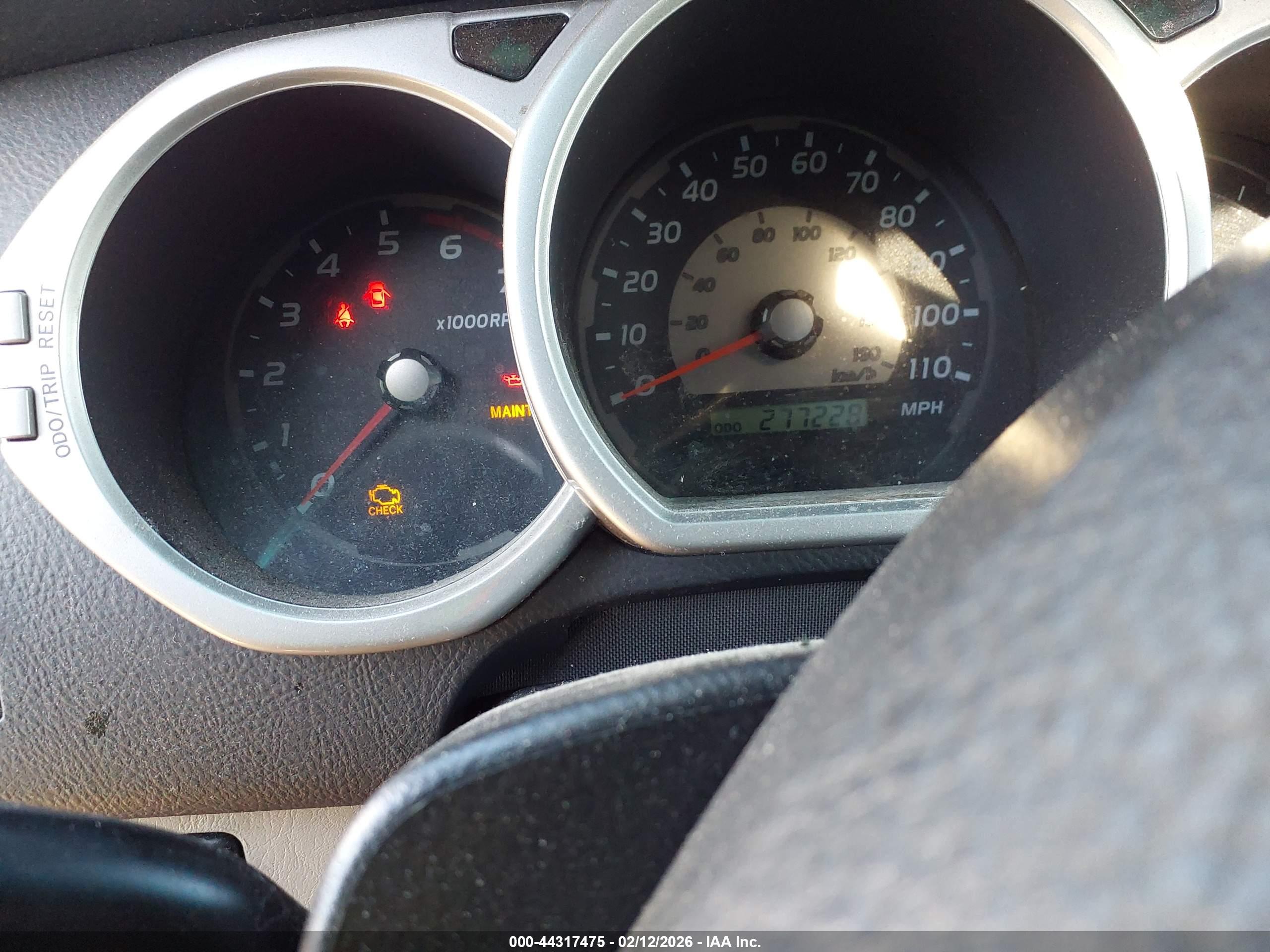TOYOTA 4RUNNER image 7