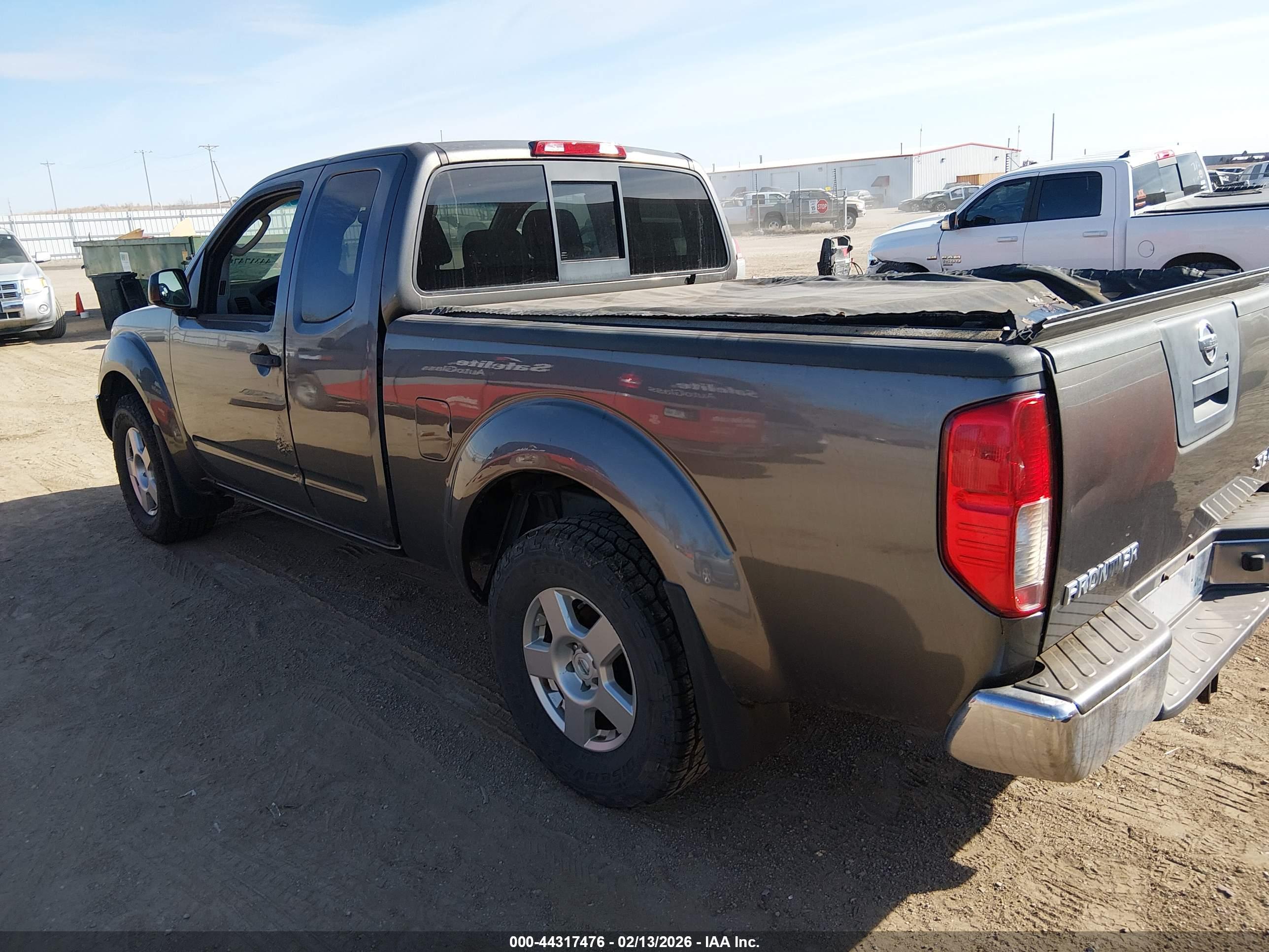 NISSAN FRONTIER image 3