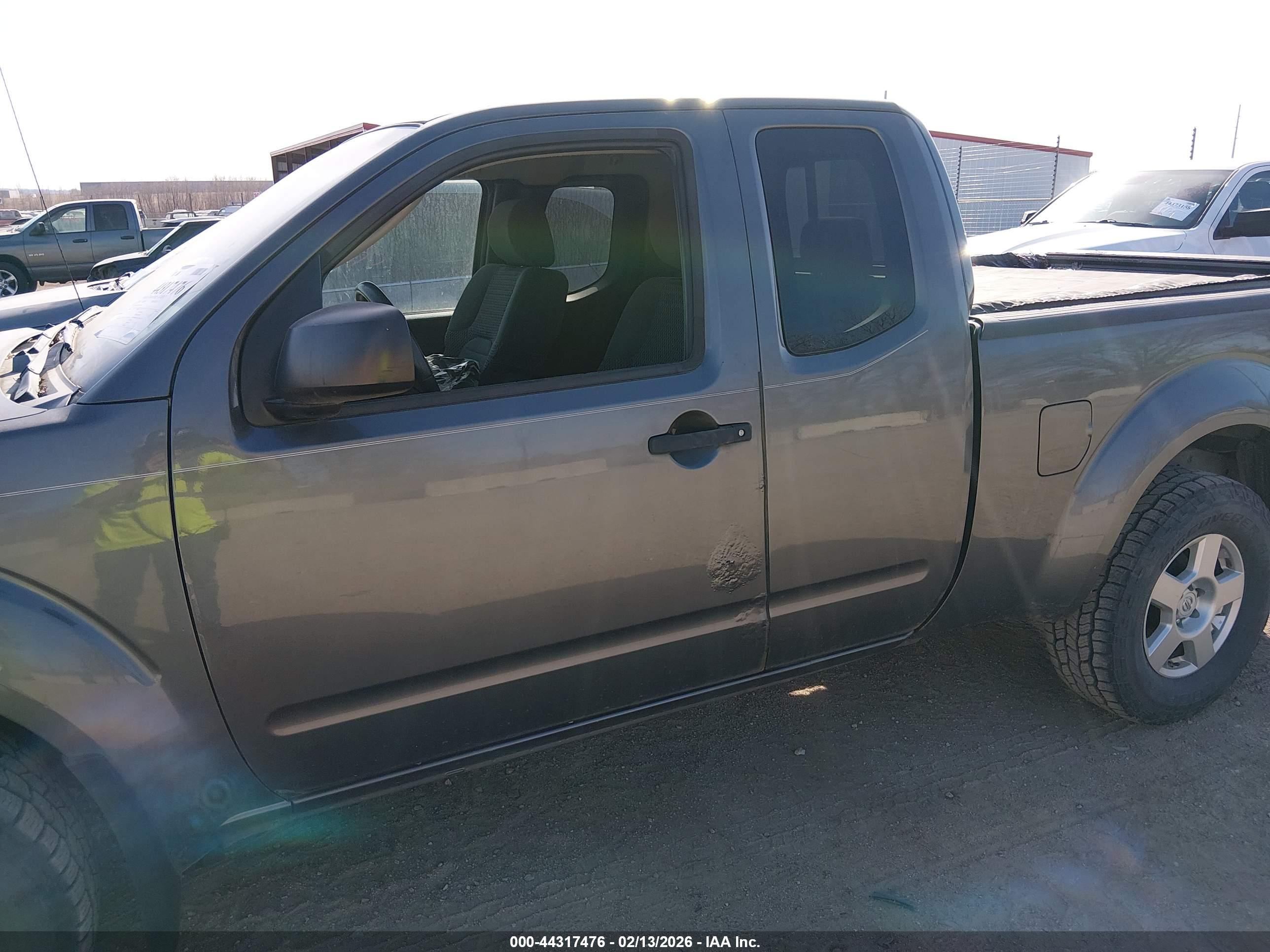 NISSAN FRONTIER image 6