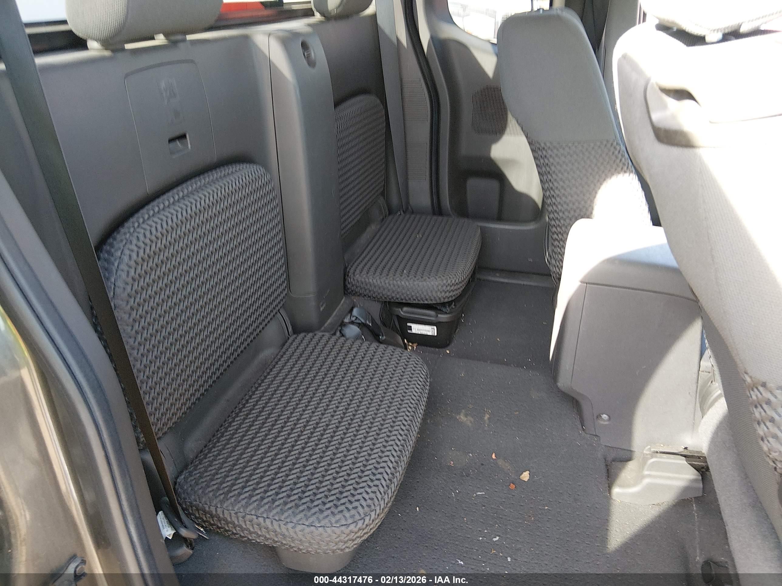 NISSAN FRONTIER image 8