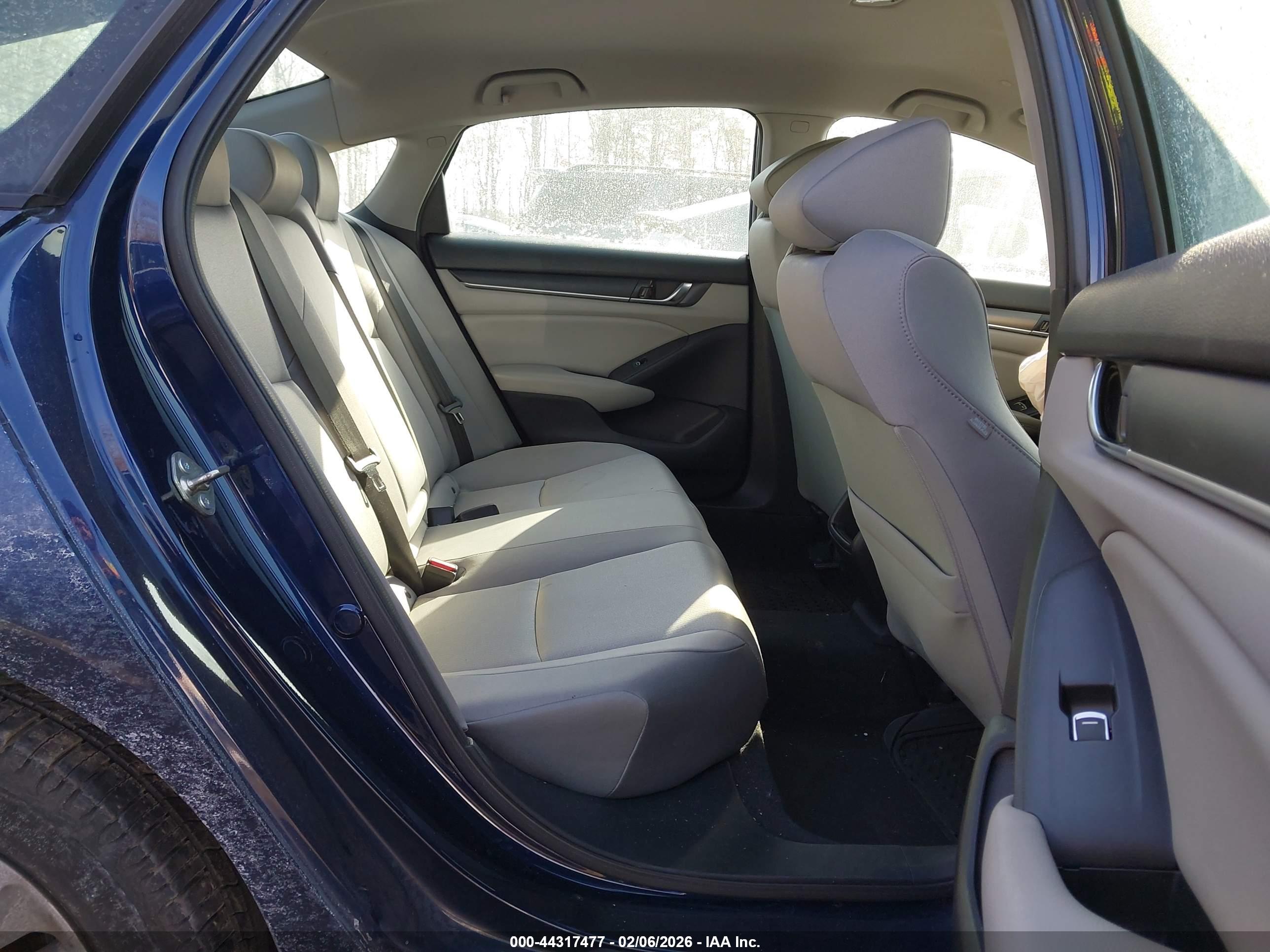 HONDA ACCORD image 8