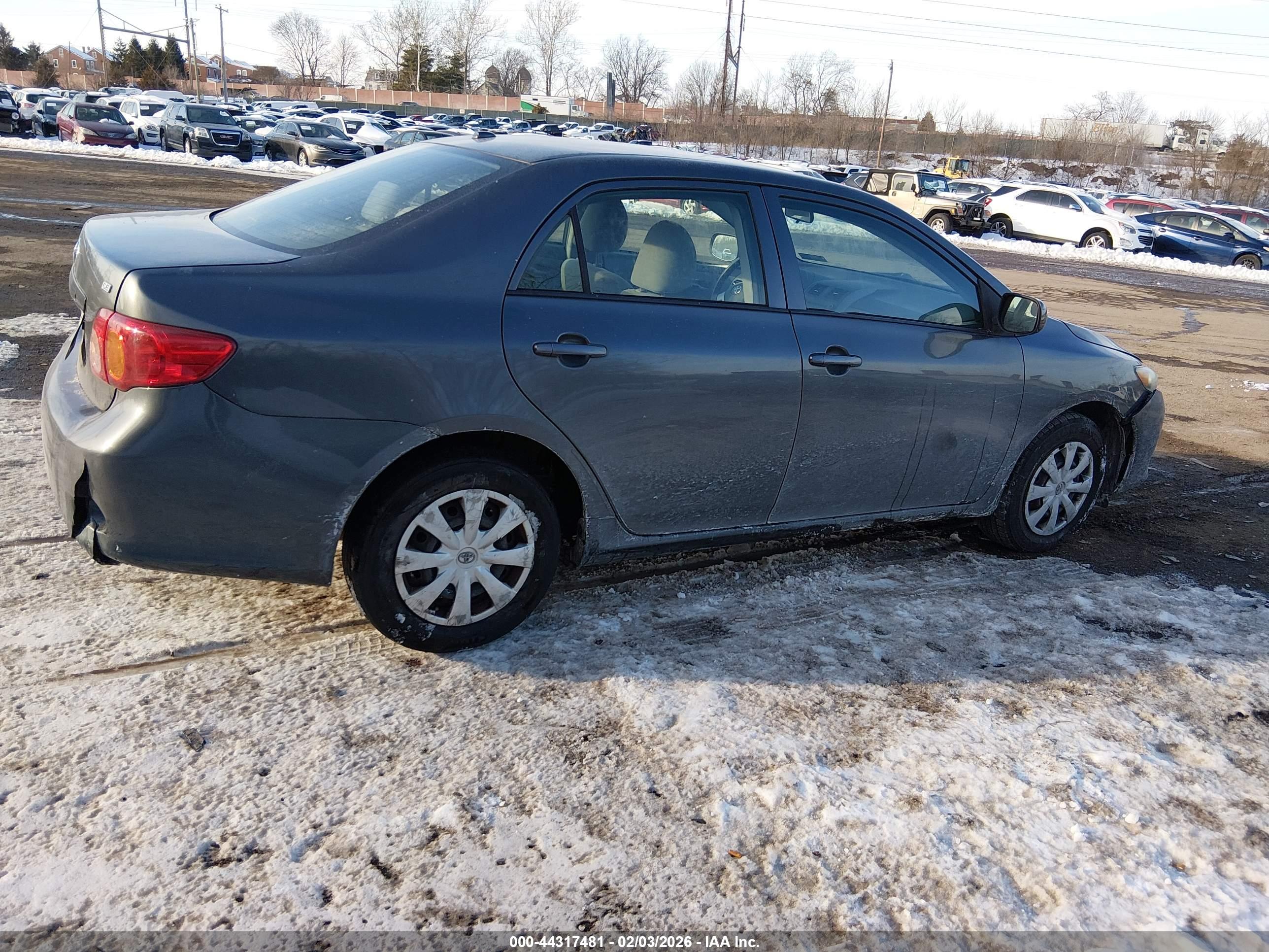 TOYOTA COROLLA image 4