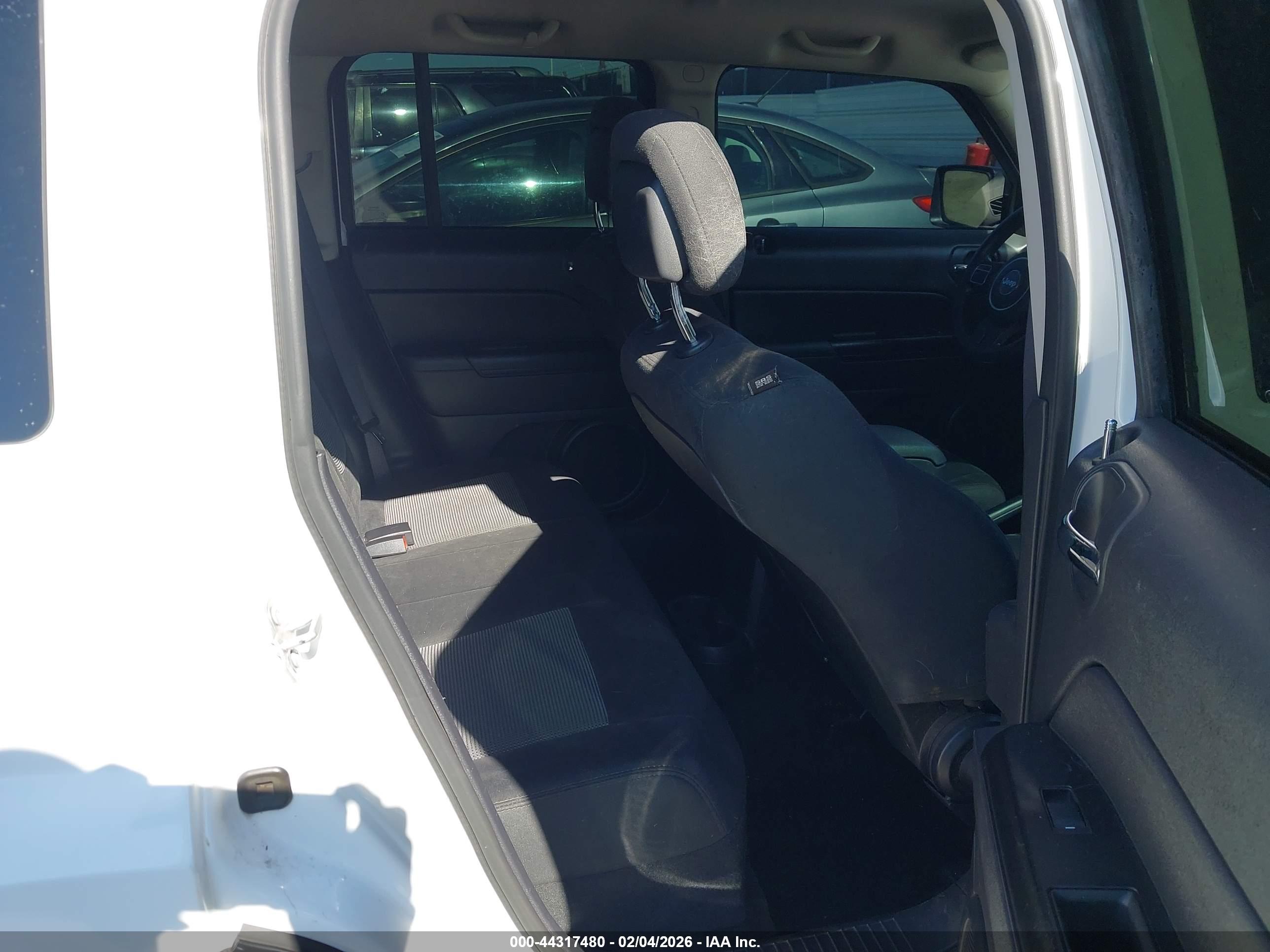 JEEP PATRIOT image 8