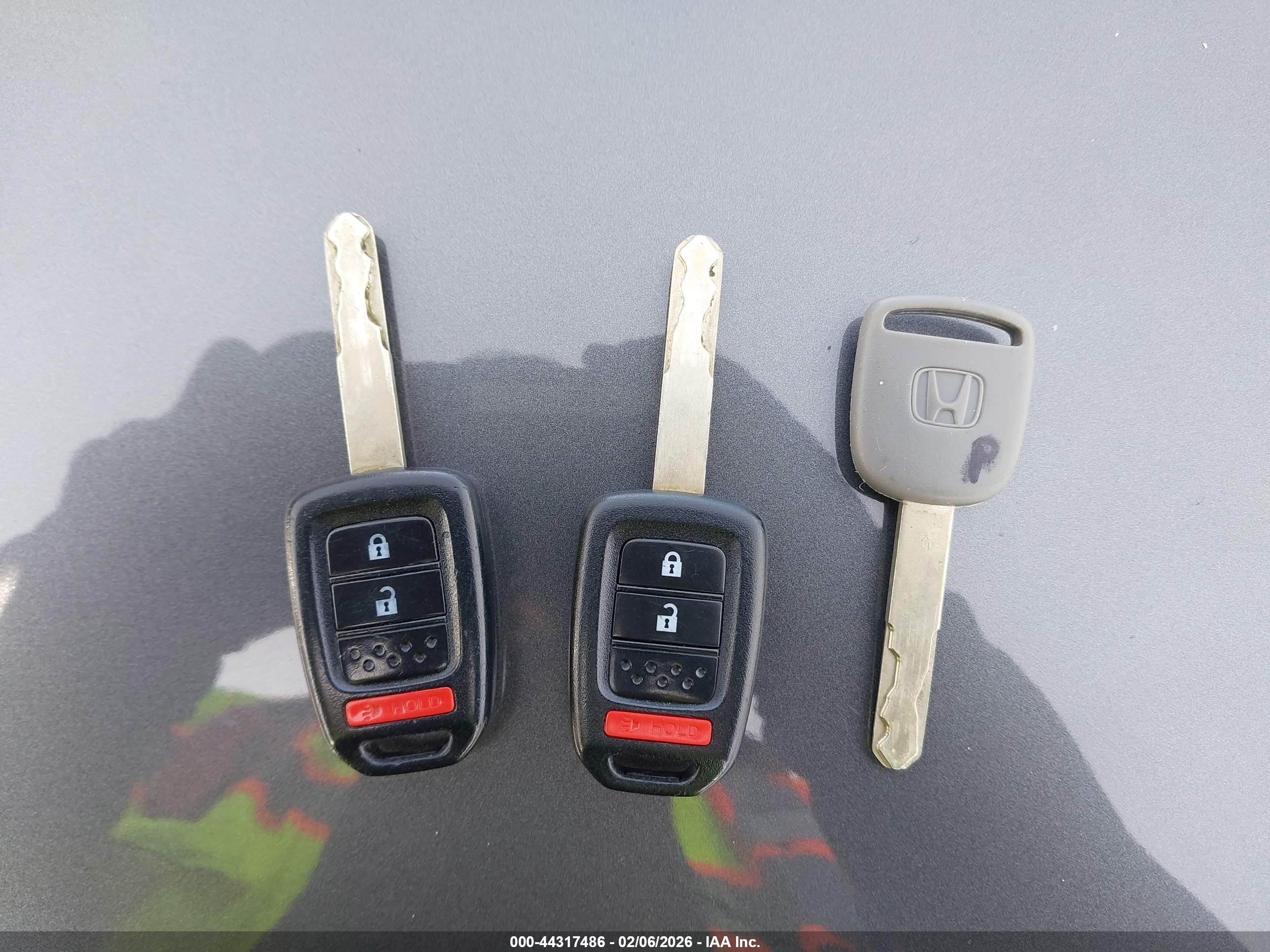 HONDA CR-V image 11