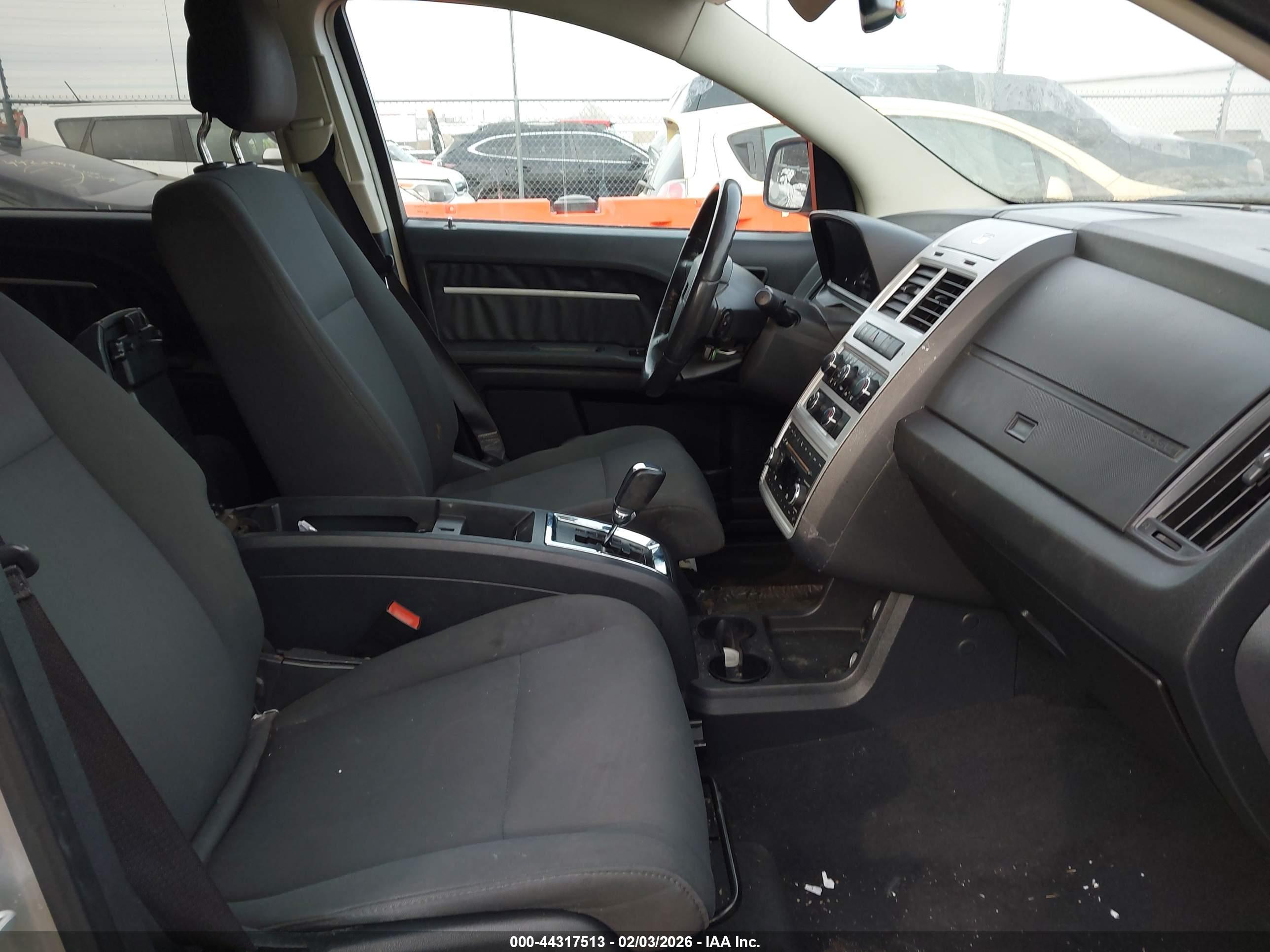 DODGE JOURNEY image 5