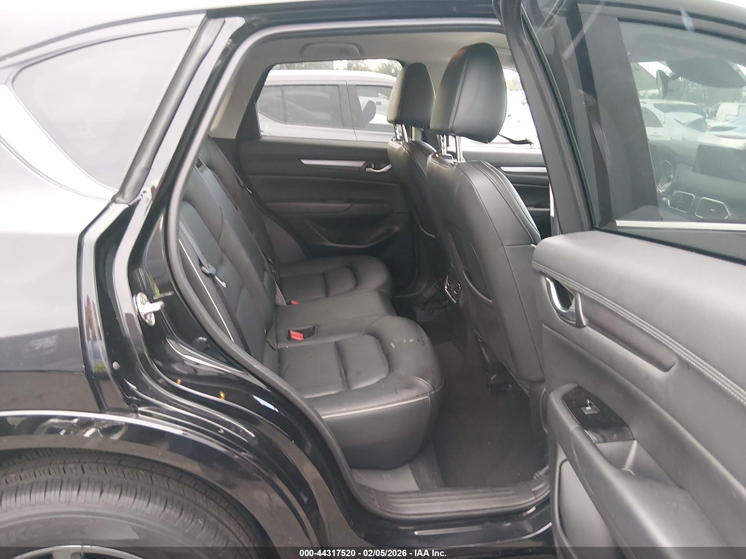 MAZDA CX-5 image 8
