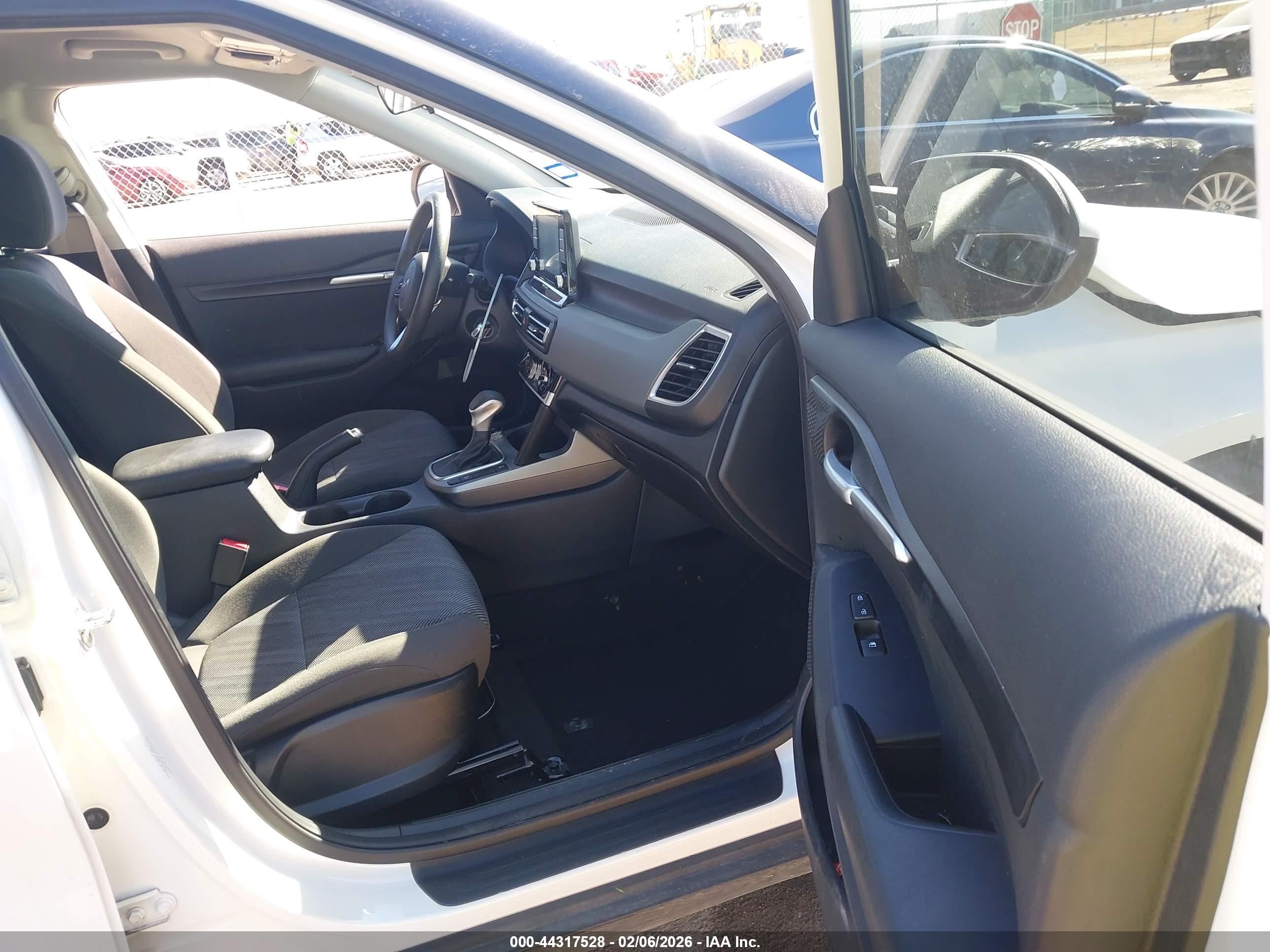 KIA SELTOS image 5