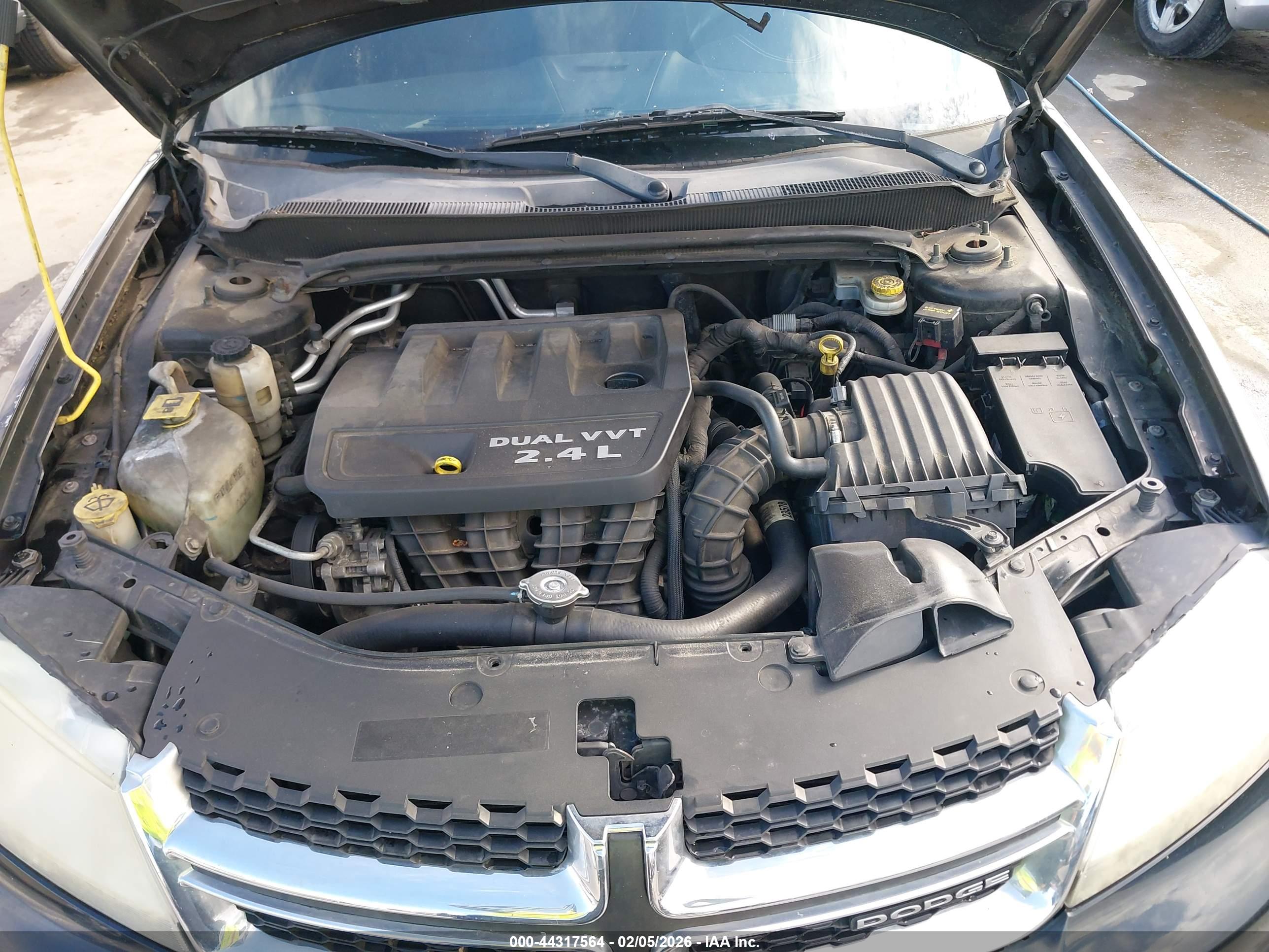 DODGE AVENGER image 10