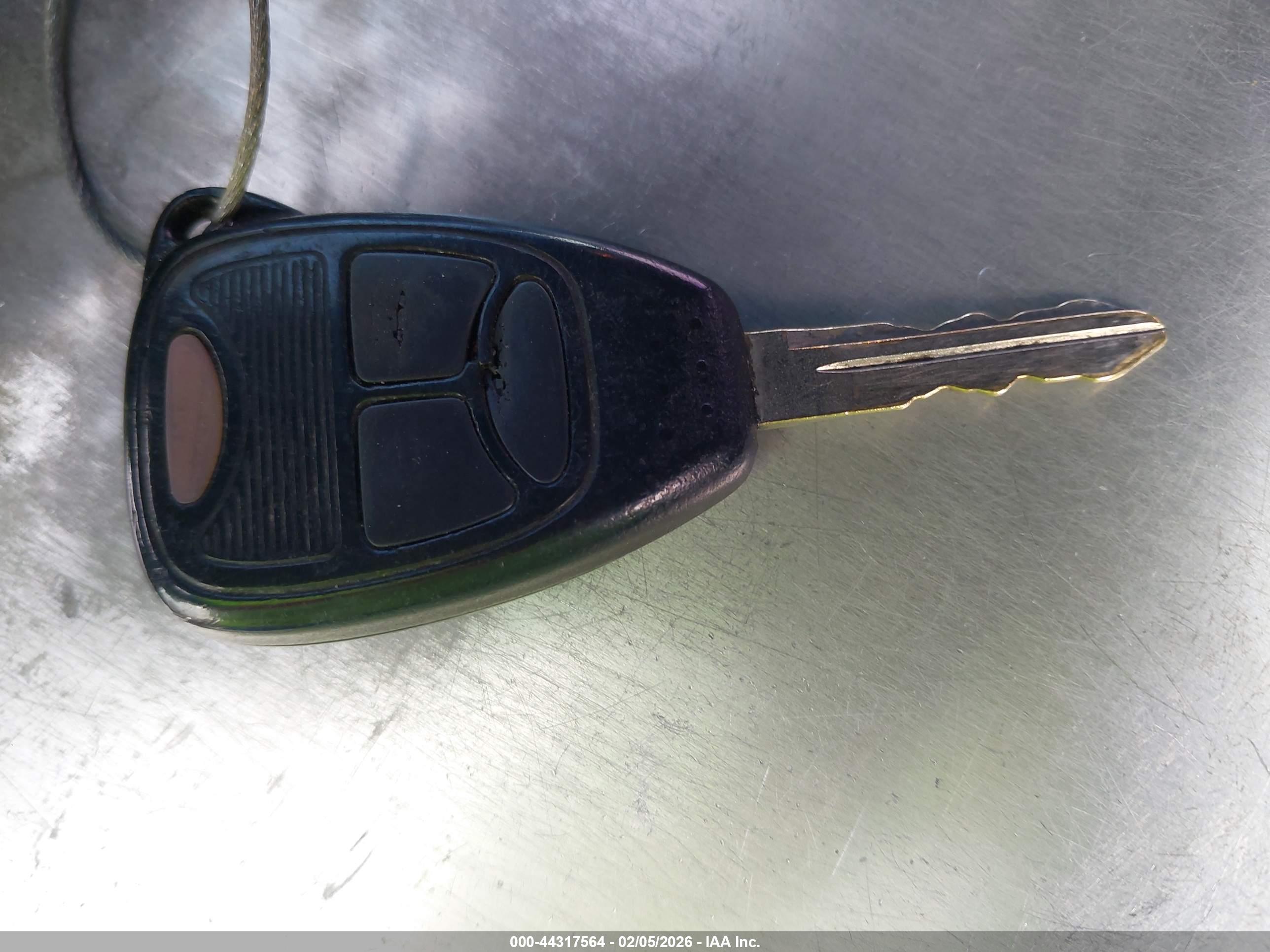 DODGE AVENGER image 11