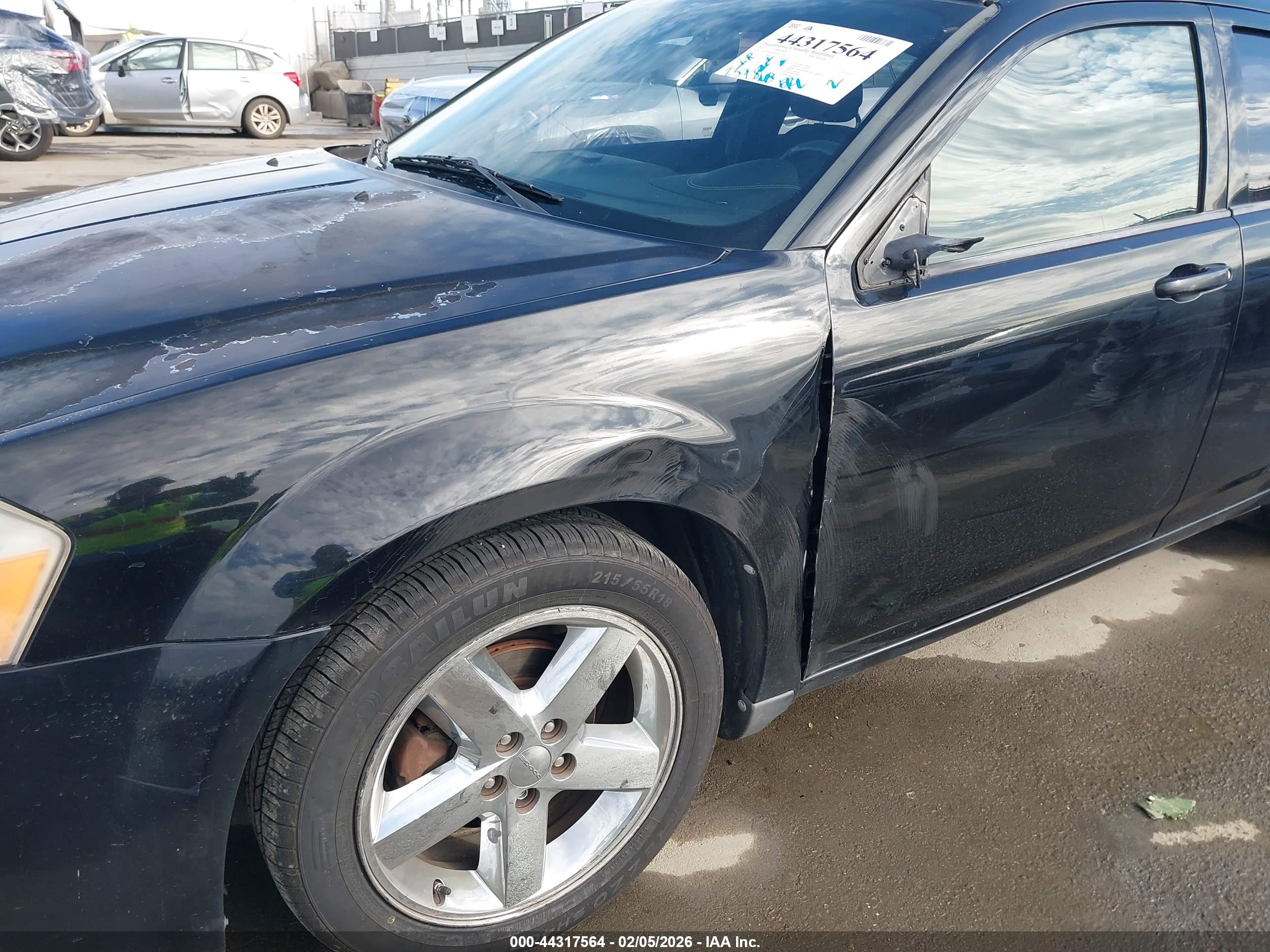 DODGE AVENGER image 6