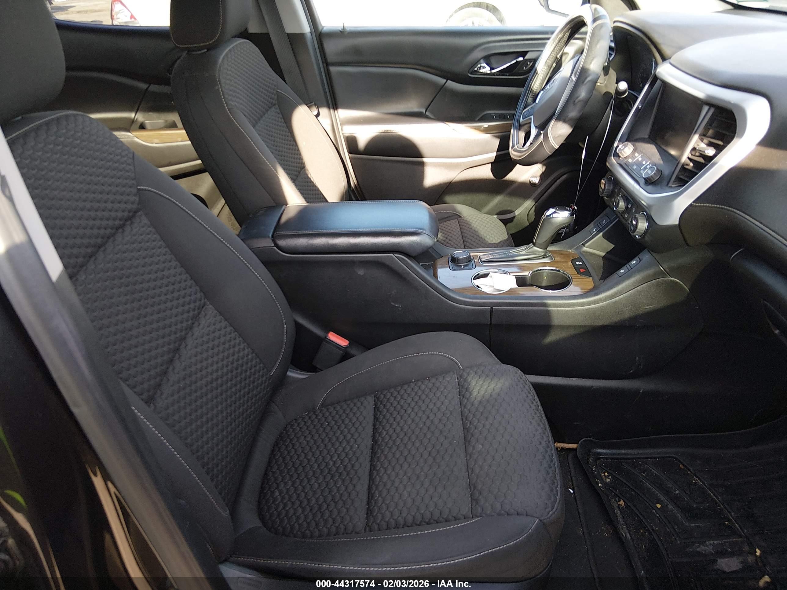 GMC ACADIA image 5