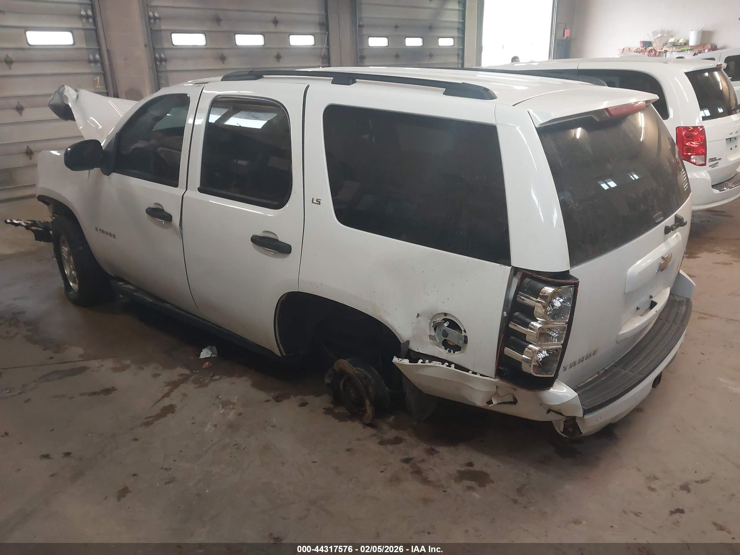 CHEVROLET TAHOE image 3
