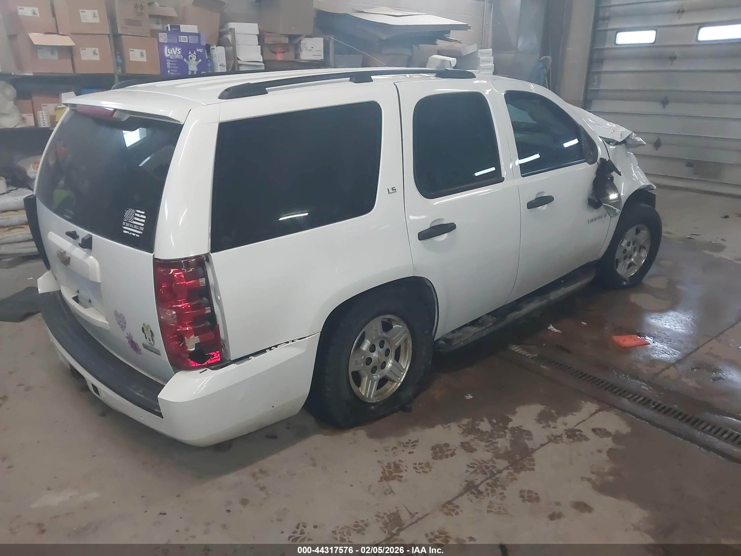 CHEVROLET TAHOE image 4