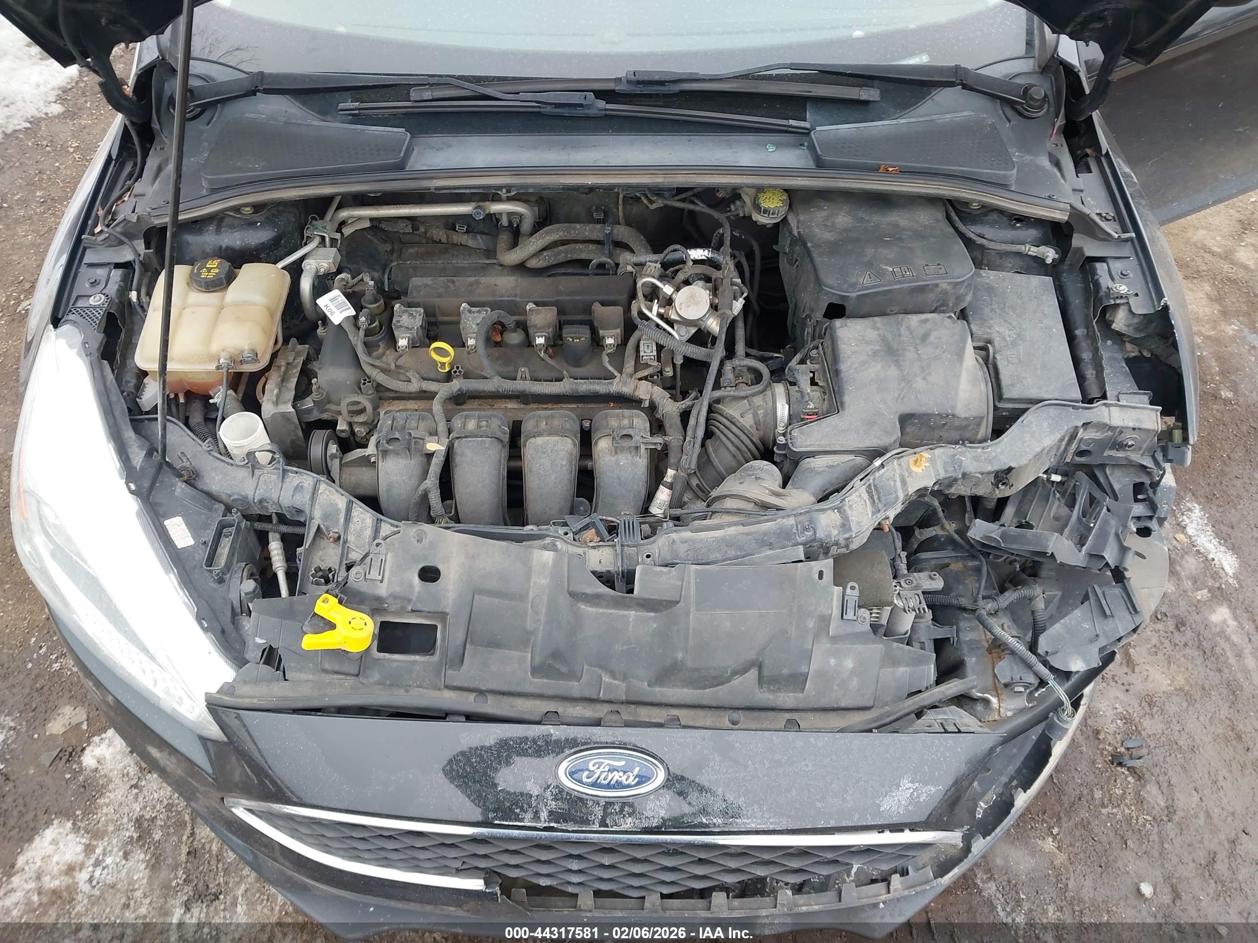 FORD FOCUS image 10