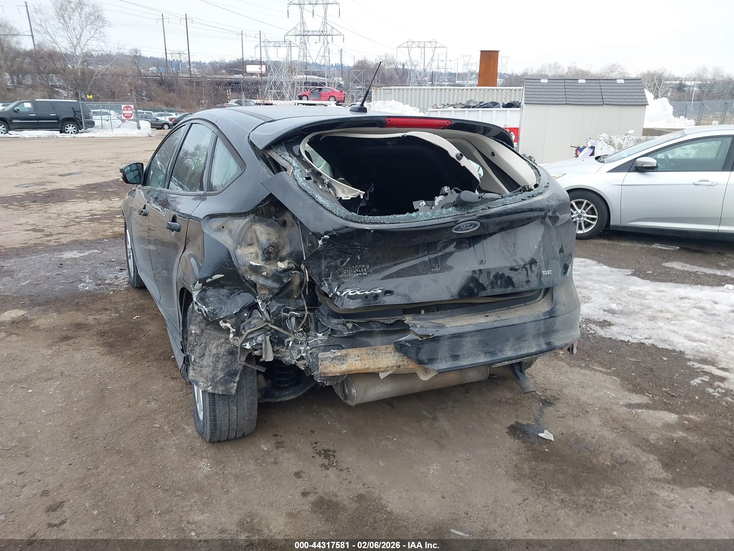FORD FOCUS image 6