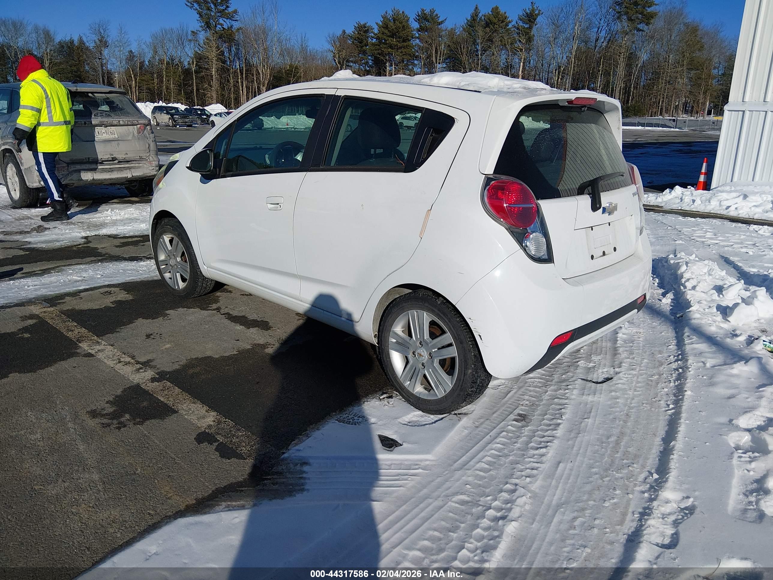 CHEVROLET SPARK image 3