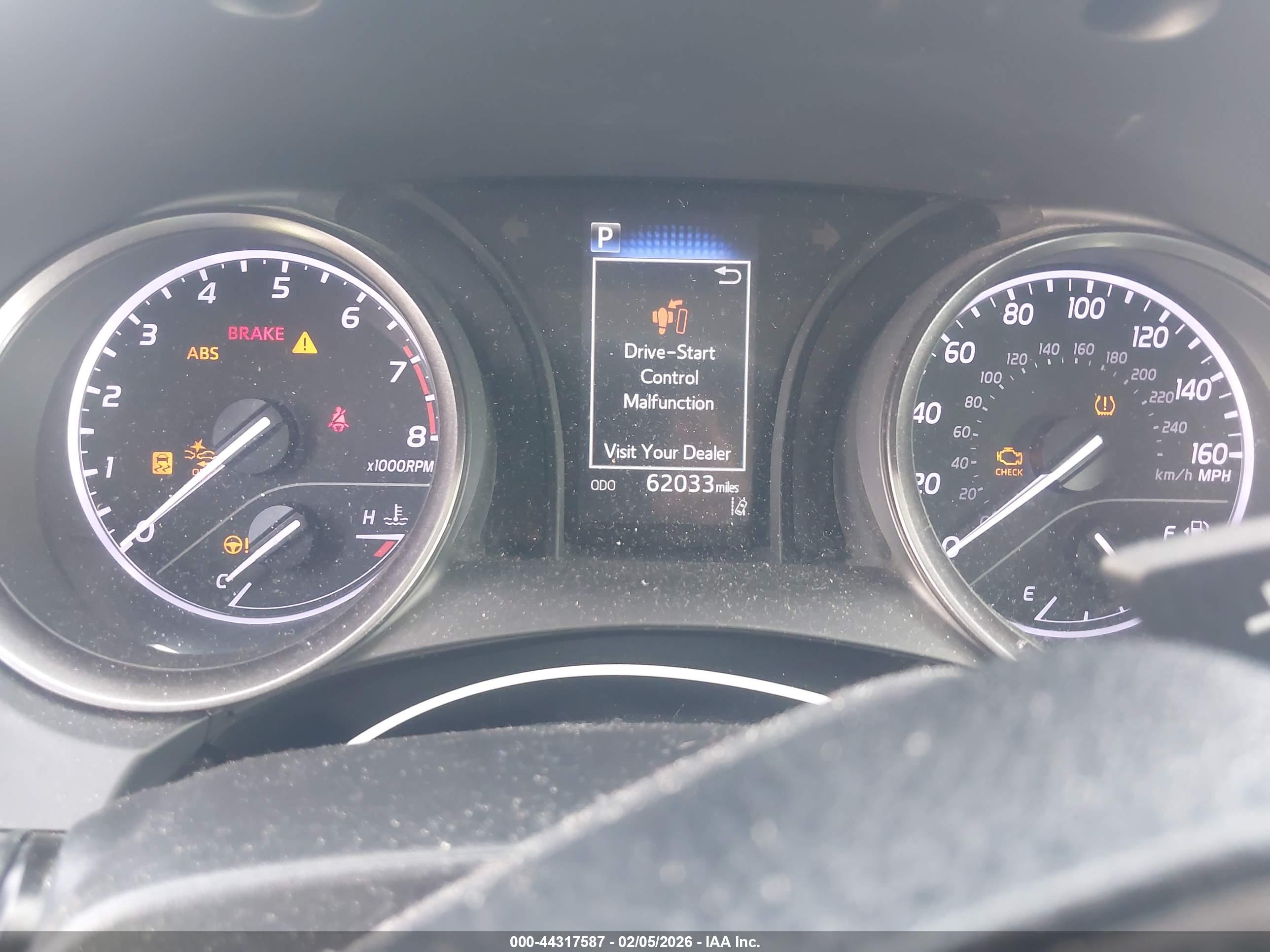 TOYOTA CAMRY image 7
