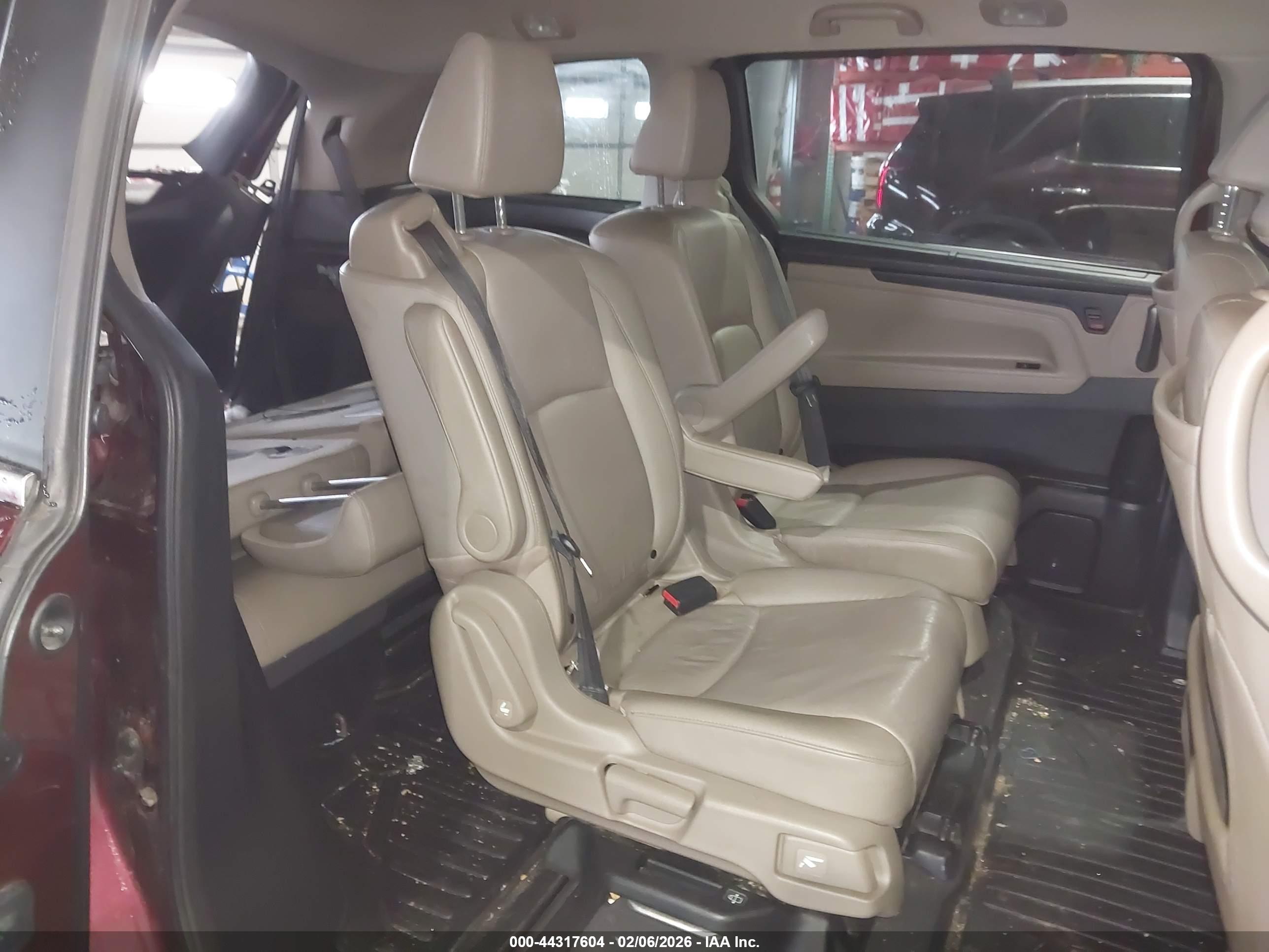 HONDA ODYSSEY image 8