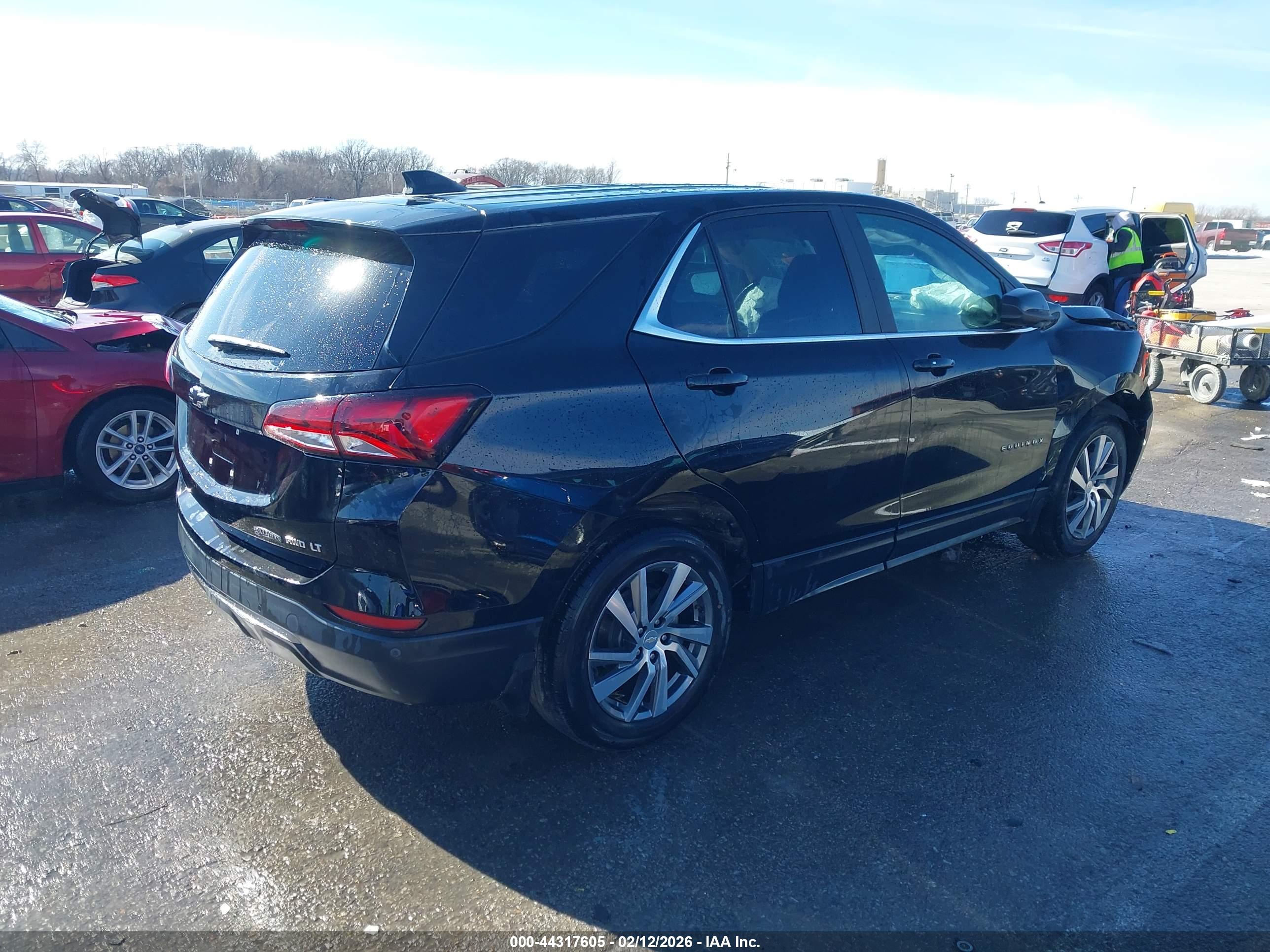CHEVROLET EQUINOX image 4