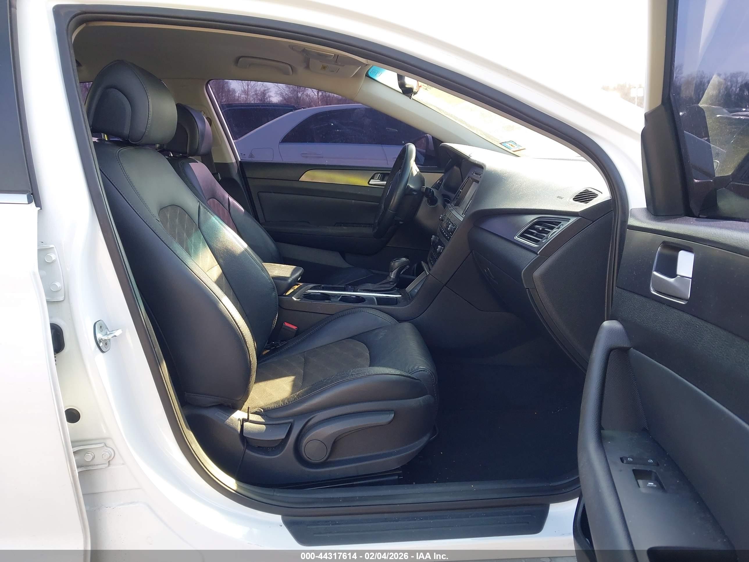 HYUNDAI SONATA image 5