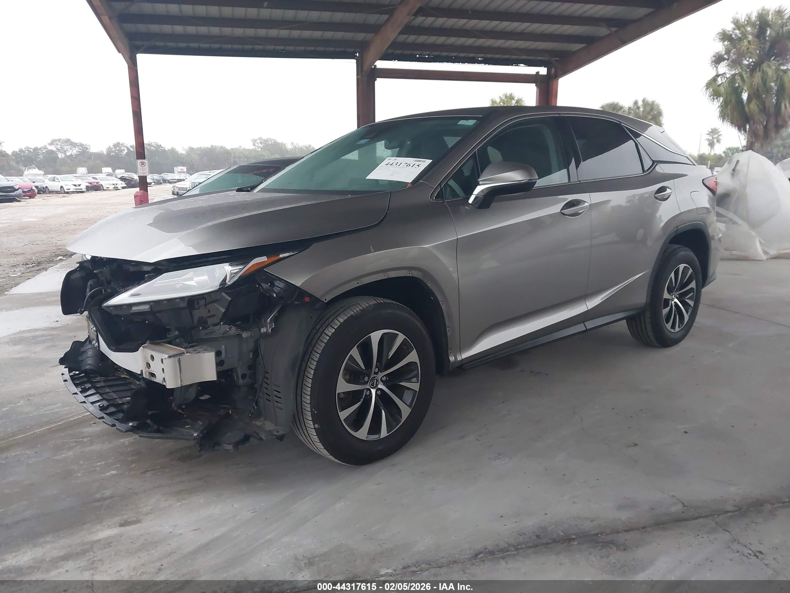 LEXUS RX image 2