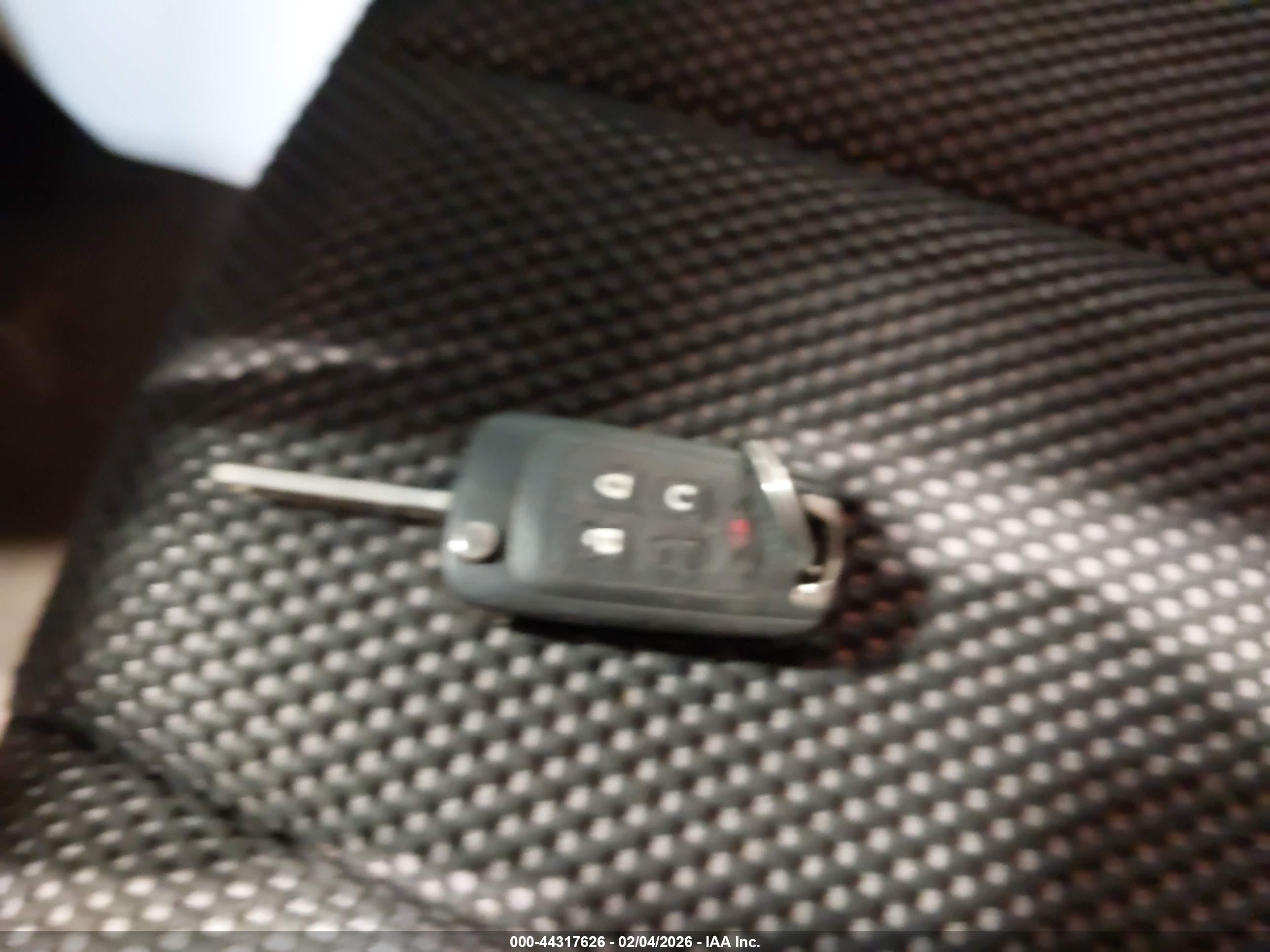 CHEVROLET EQUINOX image 11