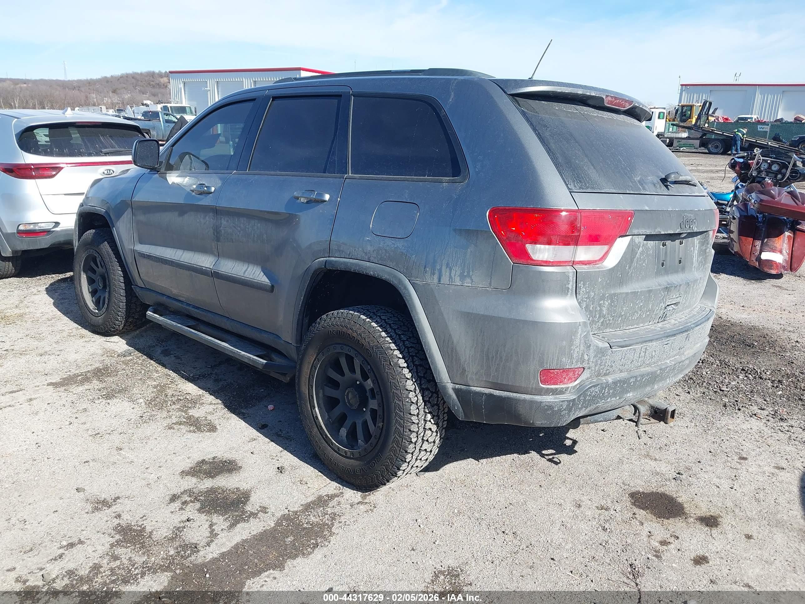 JEEP GRAND image 3
