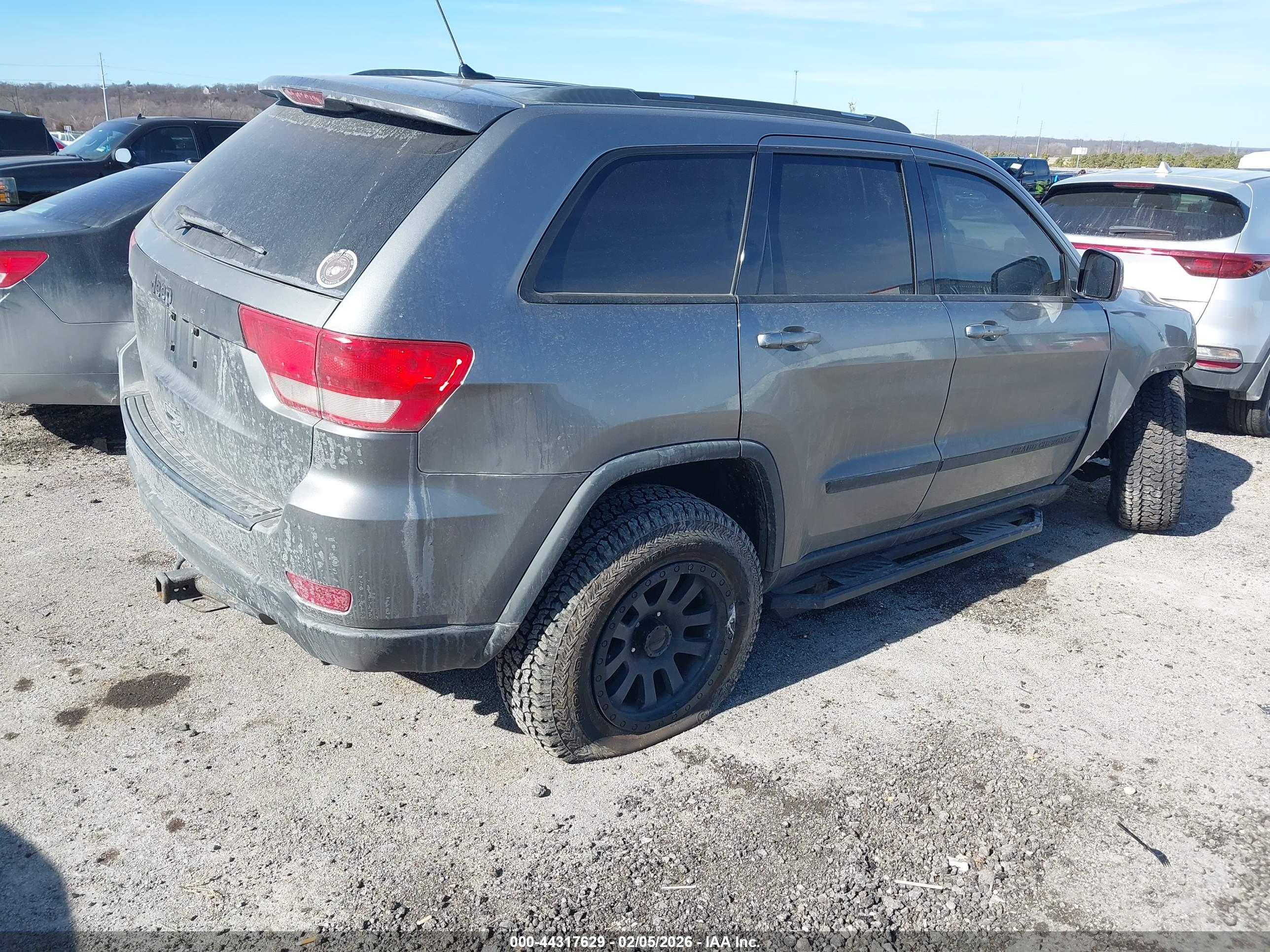 JEEP GRAND image 4