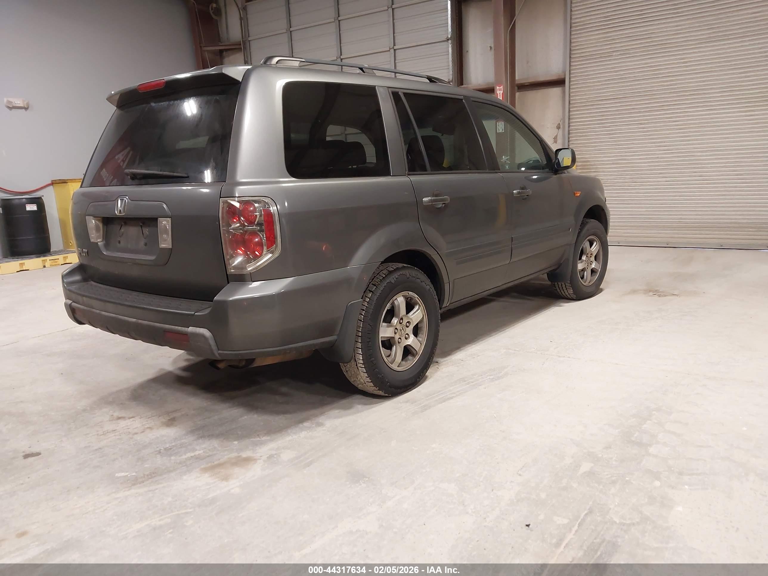 HONDA PILOT image 4
