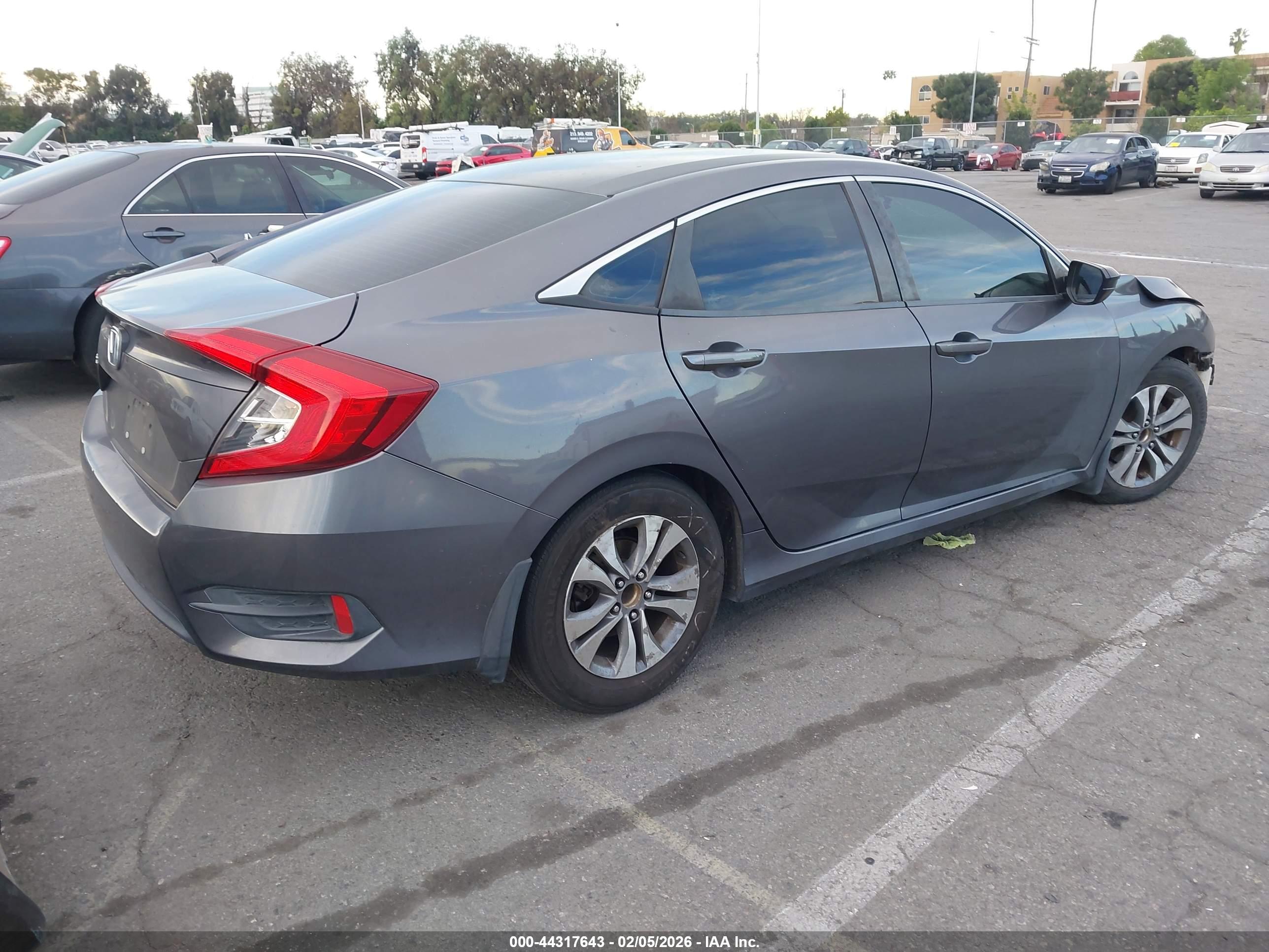 HONDA CIVIC image 4