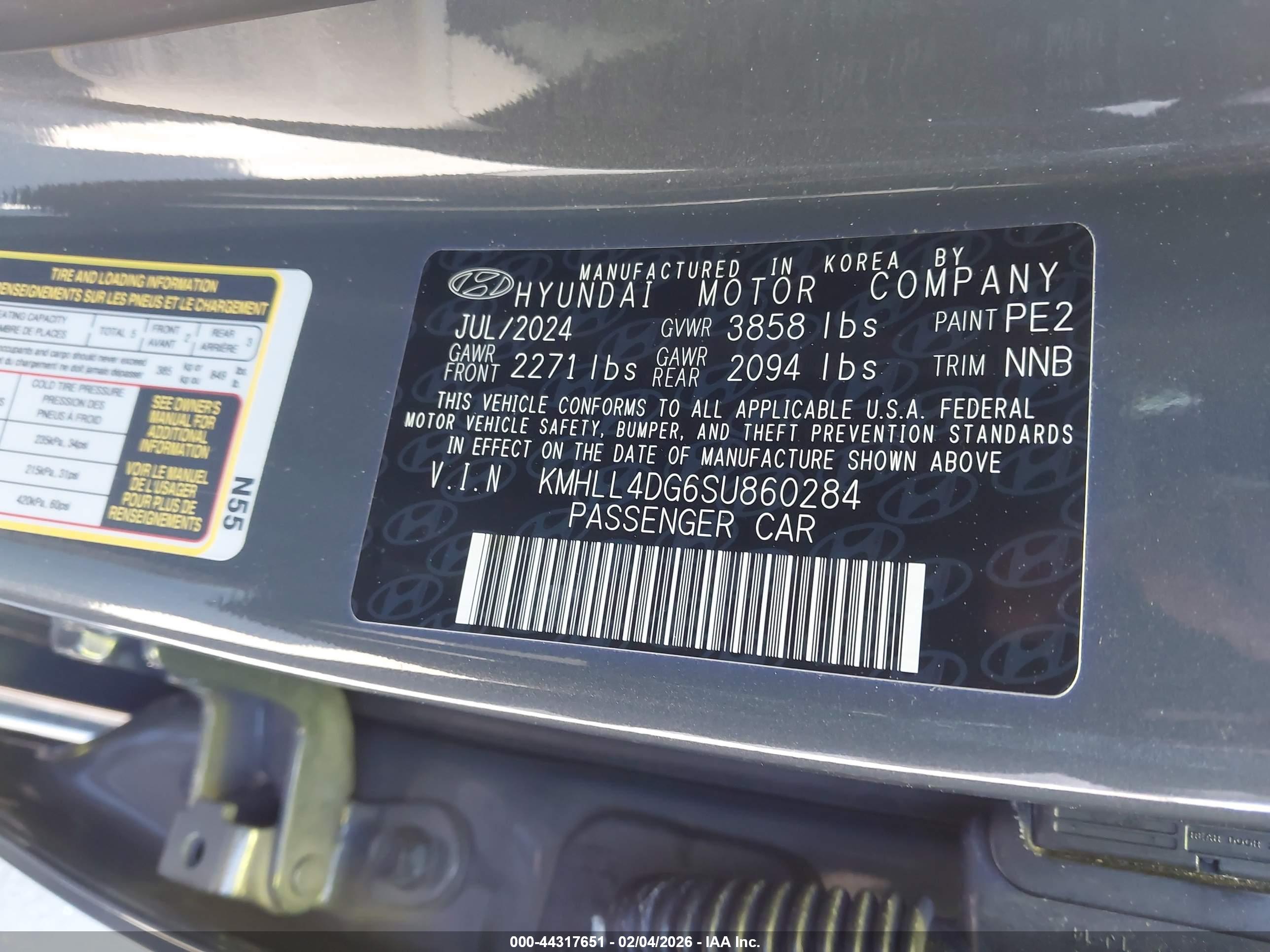 HYUNDAI ELANTRA image 9