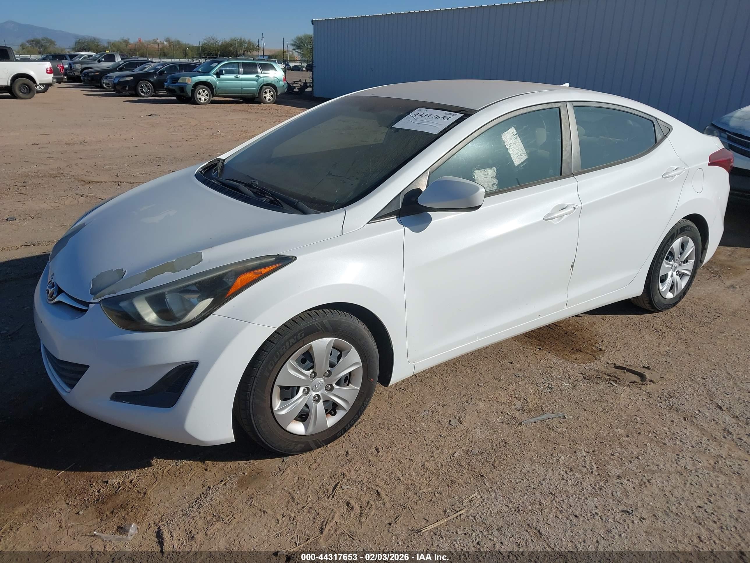 HYUNDAI ELANTRA image 2