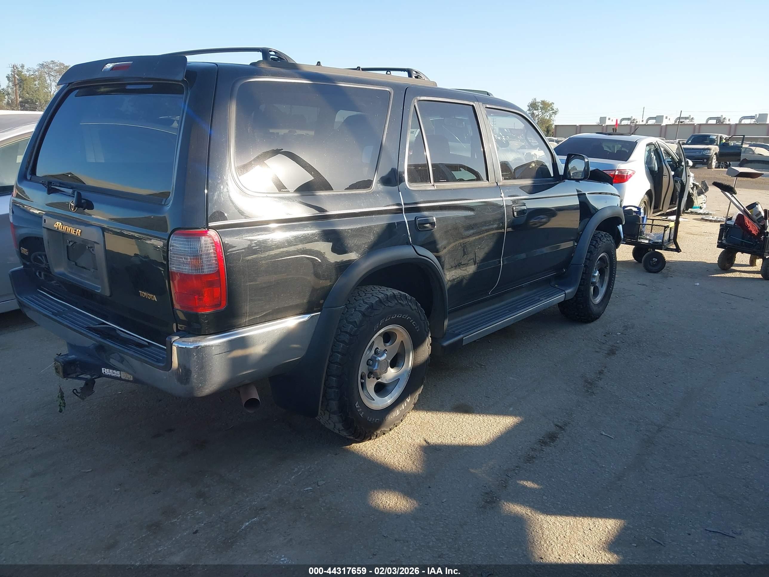 TOYOTA 4RUNNER image 4
