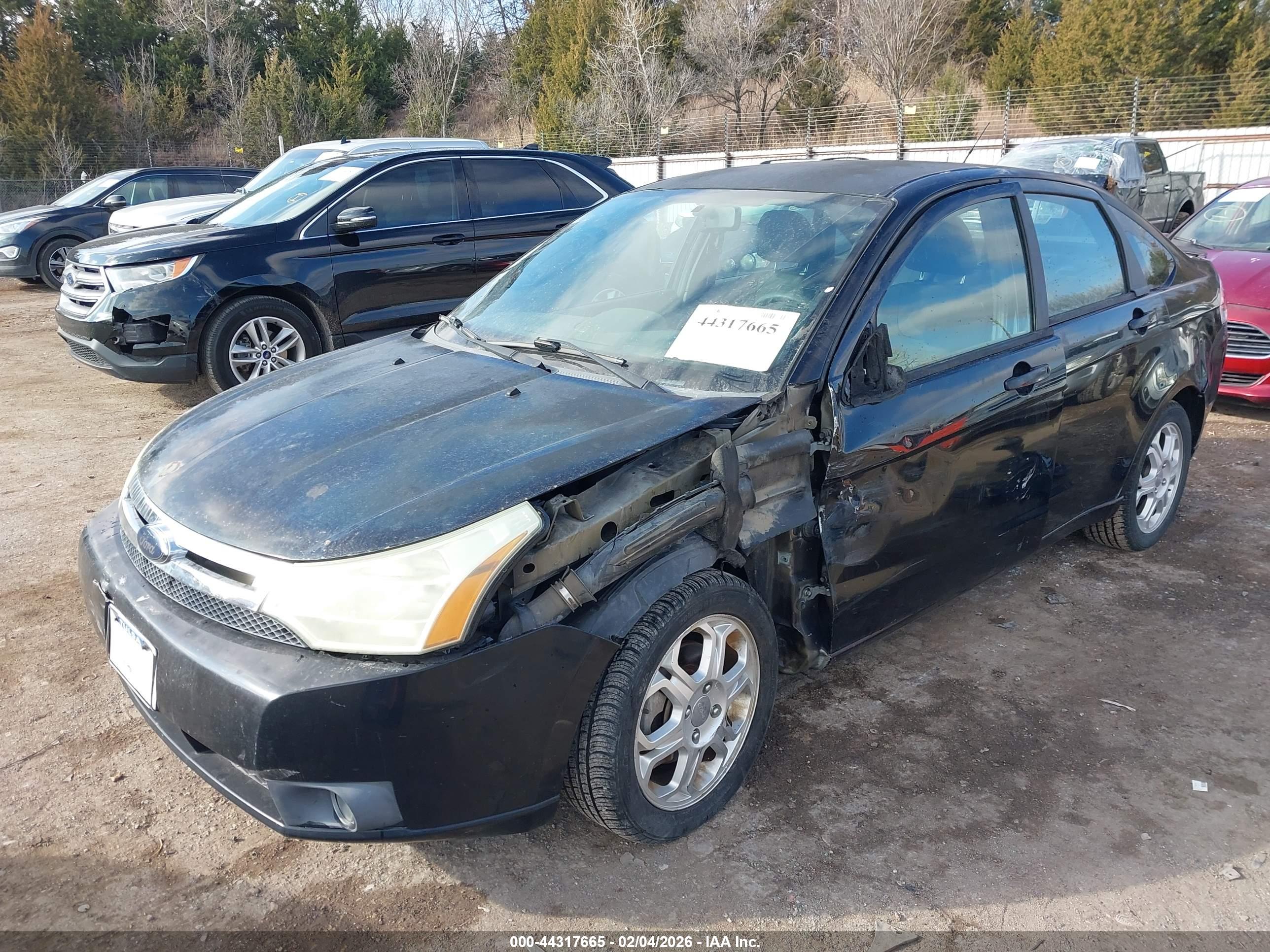 FORD FOCUS image 2