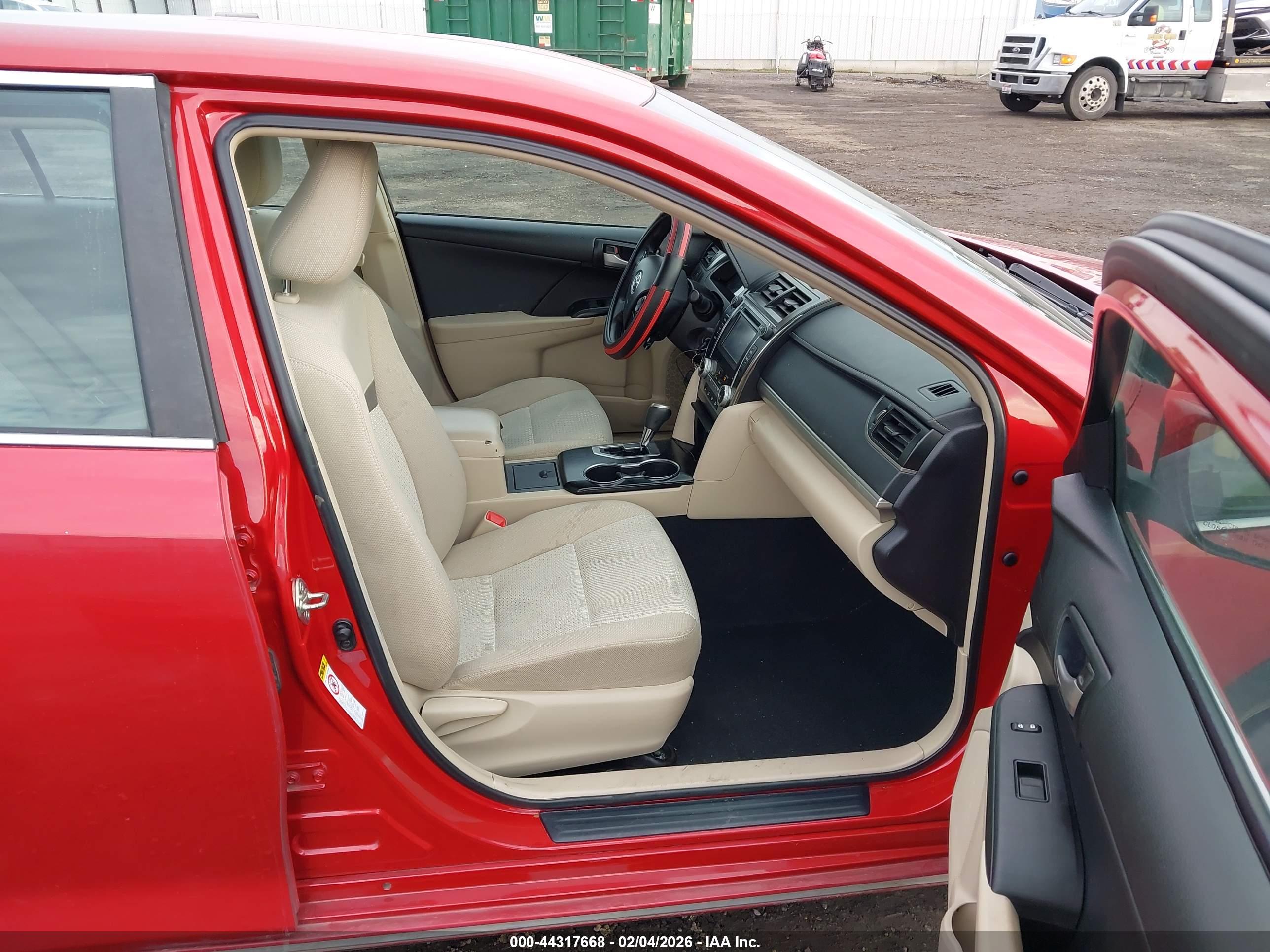 TOYOTA CAMRY image 5