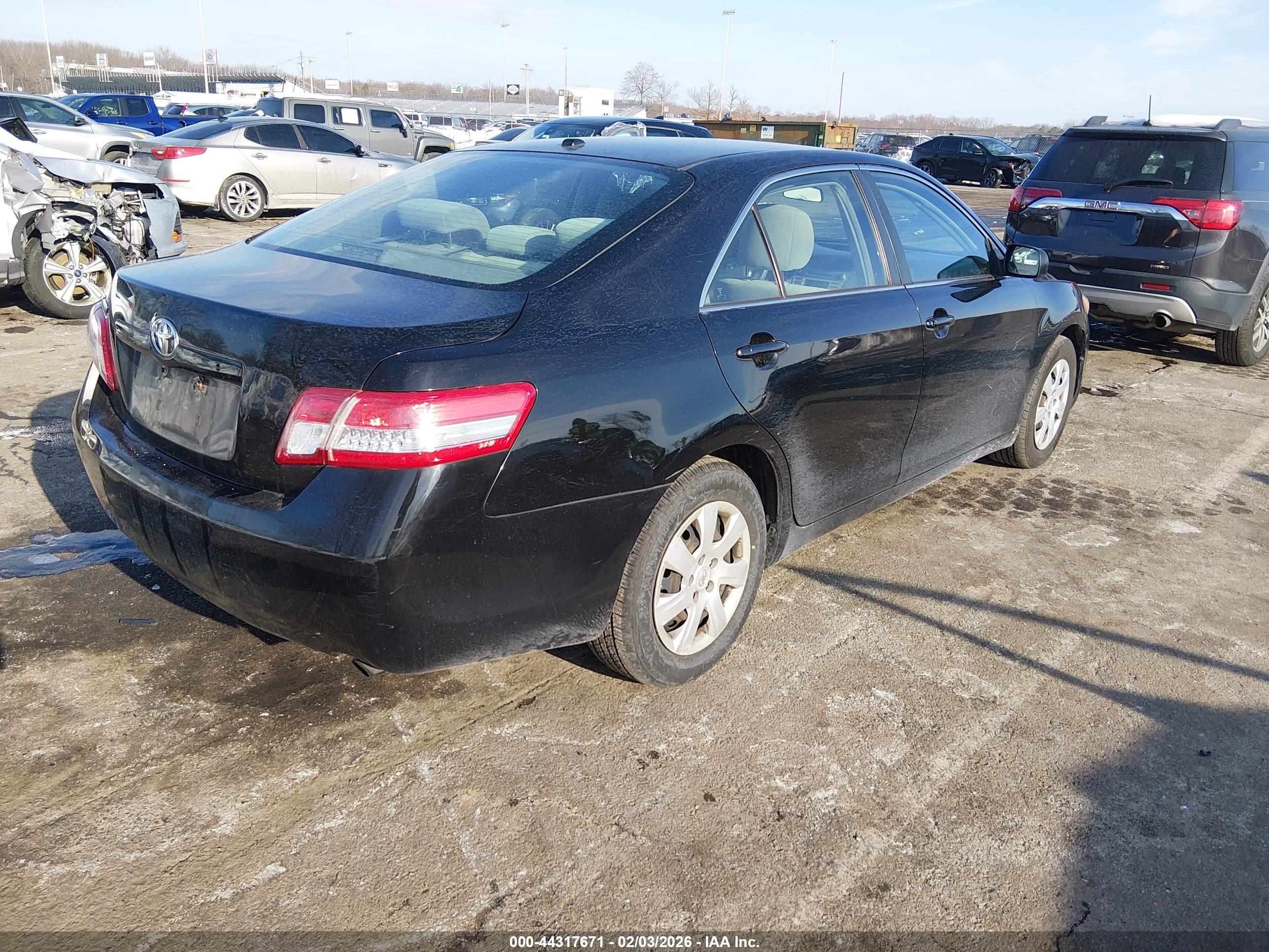 TOYOTA CAMRY image 4
