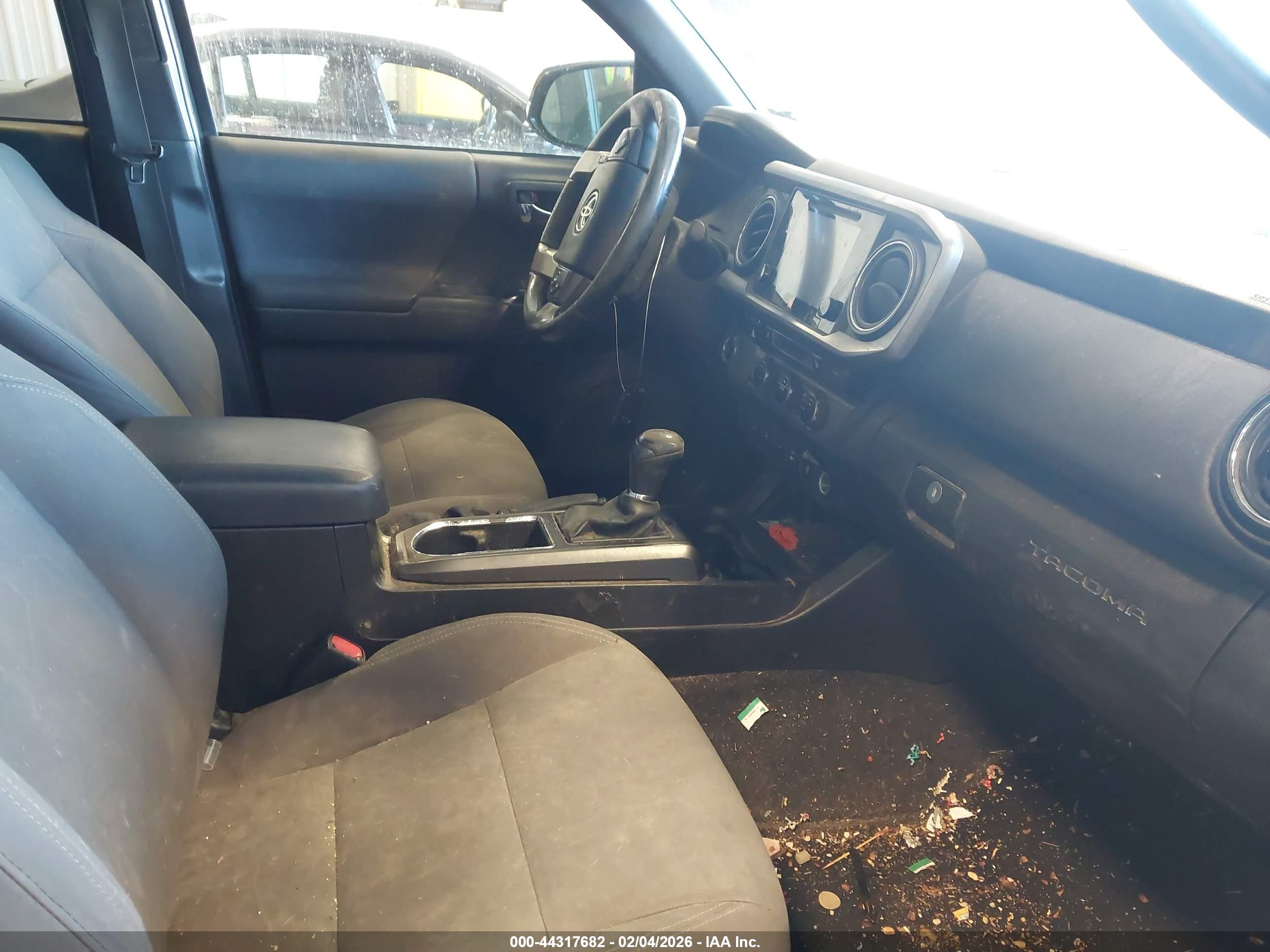 TOYOTA TACOMA image 5