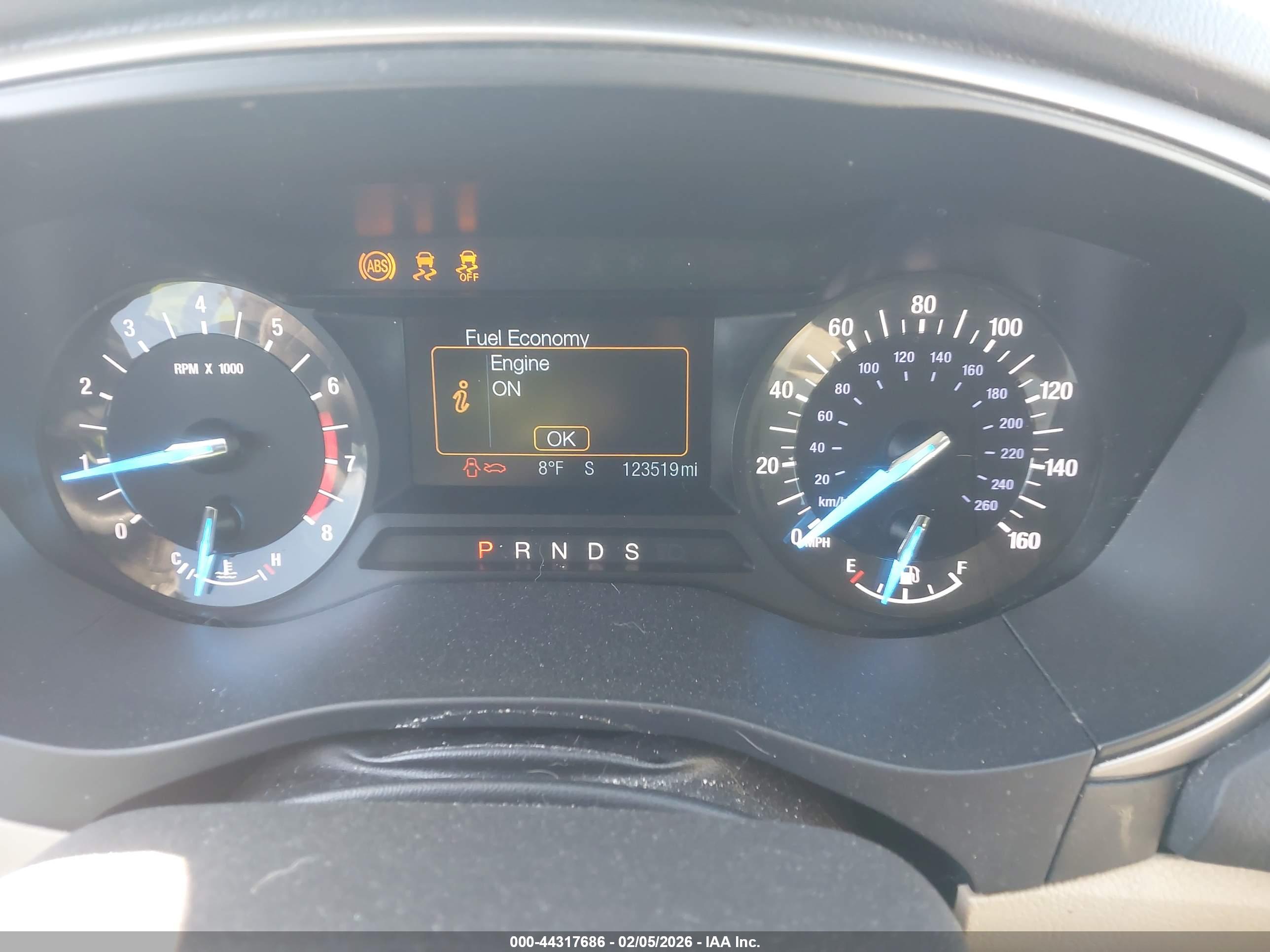FORD FUSION image 7
