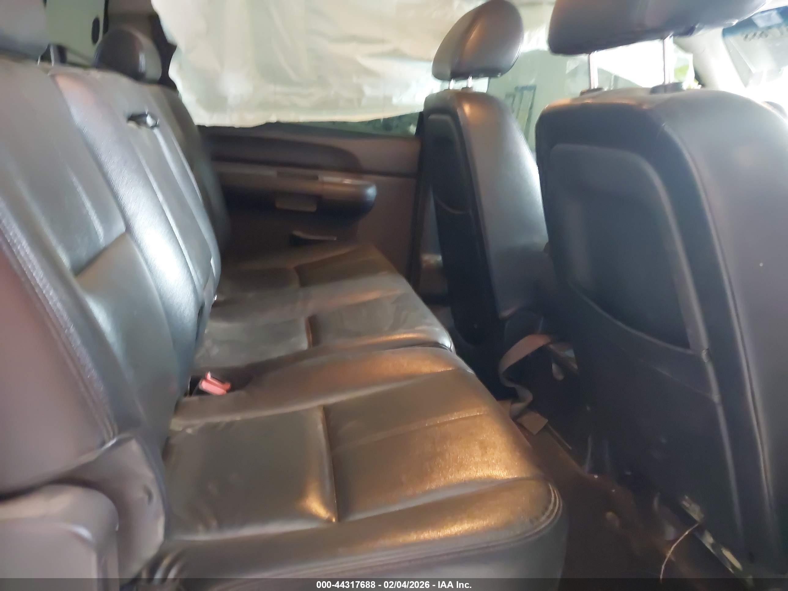 GMC SIERRA image 8