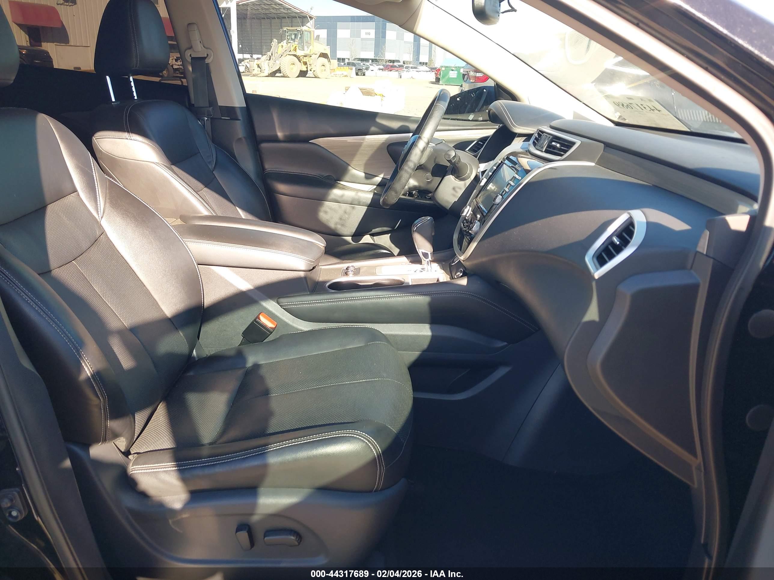 NISSAN MURANO image 5