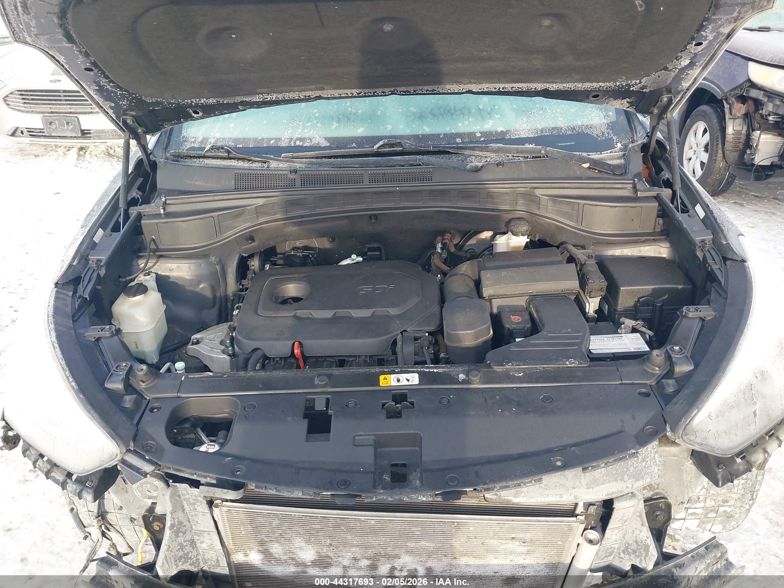 HYUNDAI SANTA image 10