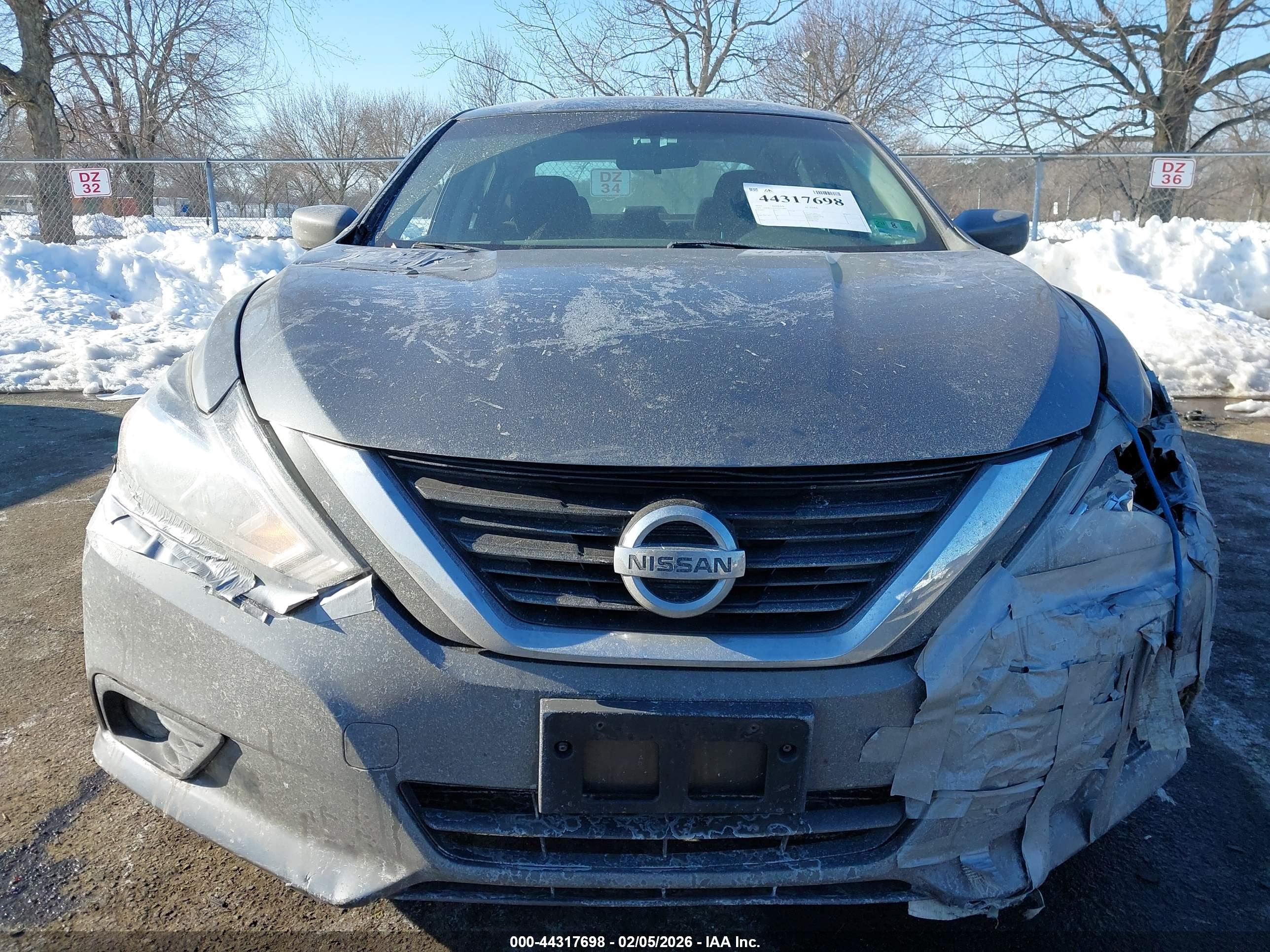 NISSAN ALTIMA image 6