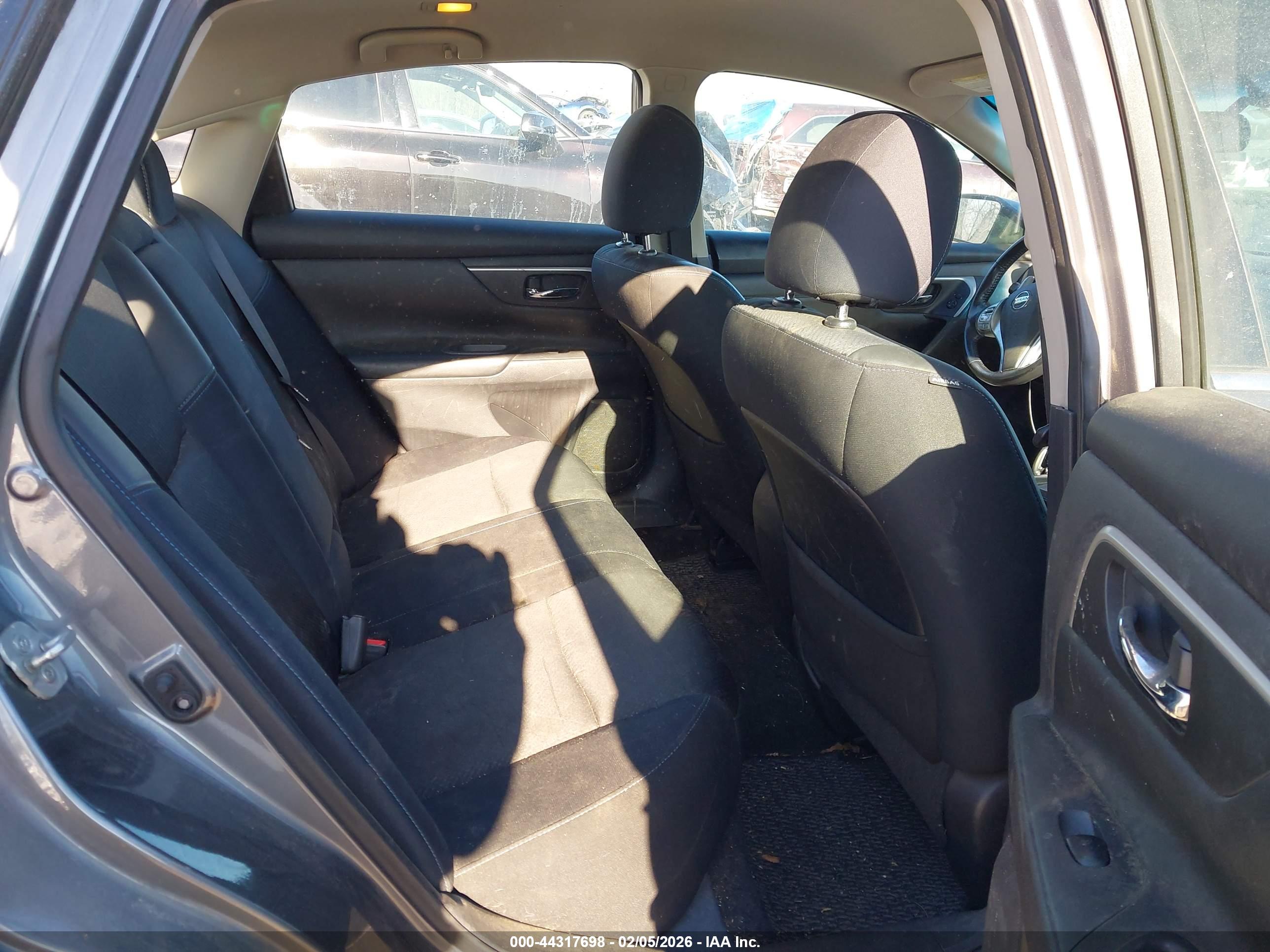 NISSAN ALTIMA image 8