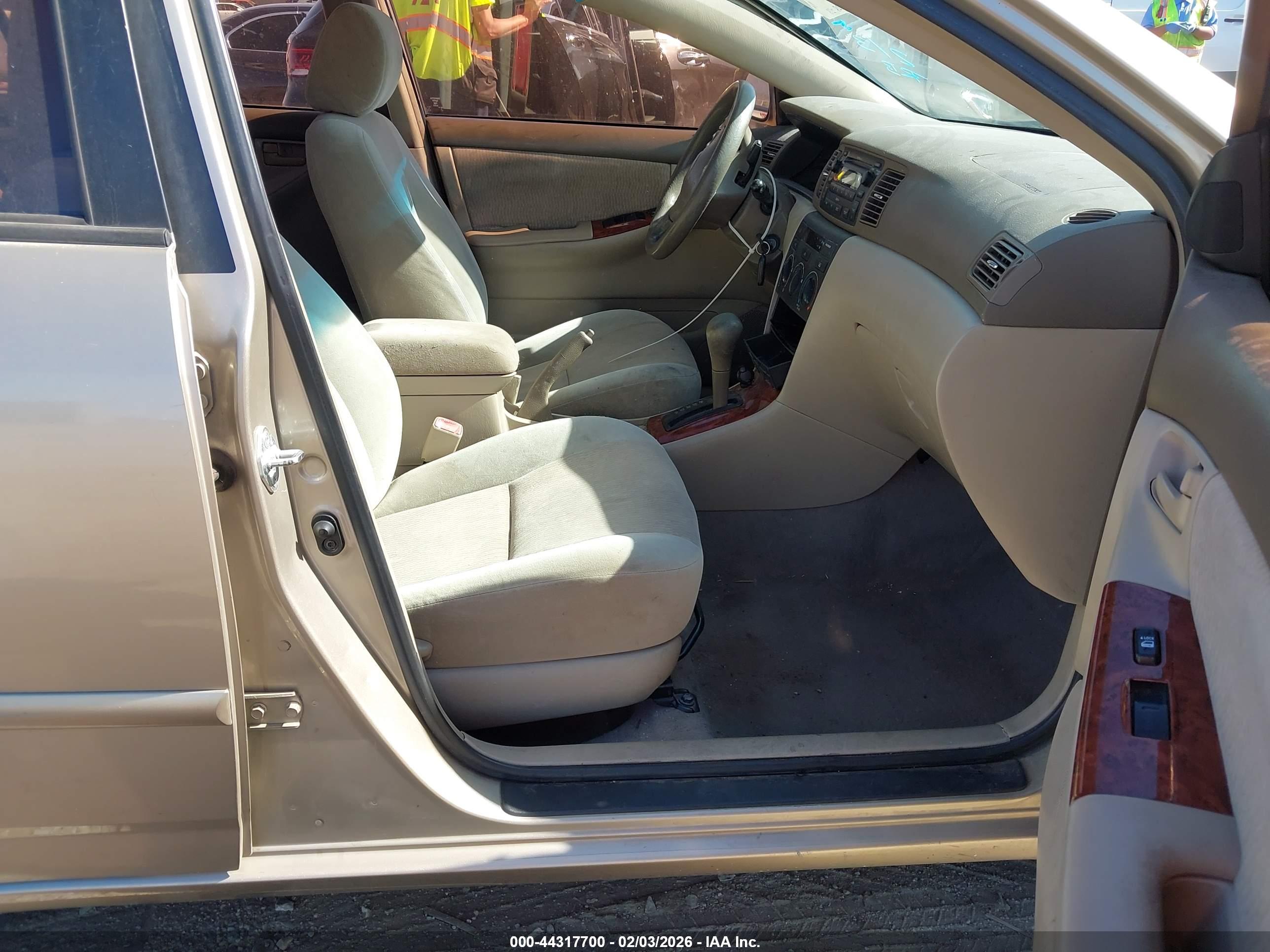 TOYOTA COROLLA image 5