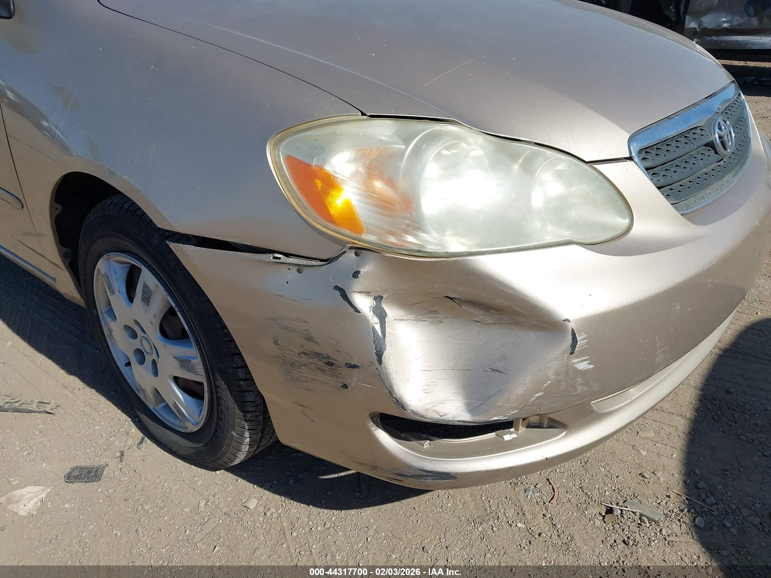 TOYOTA COROLLA image 6