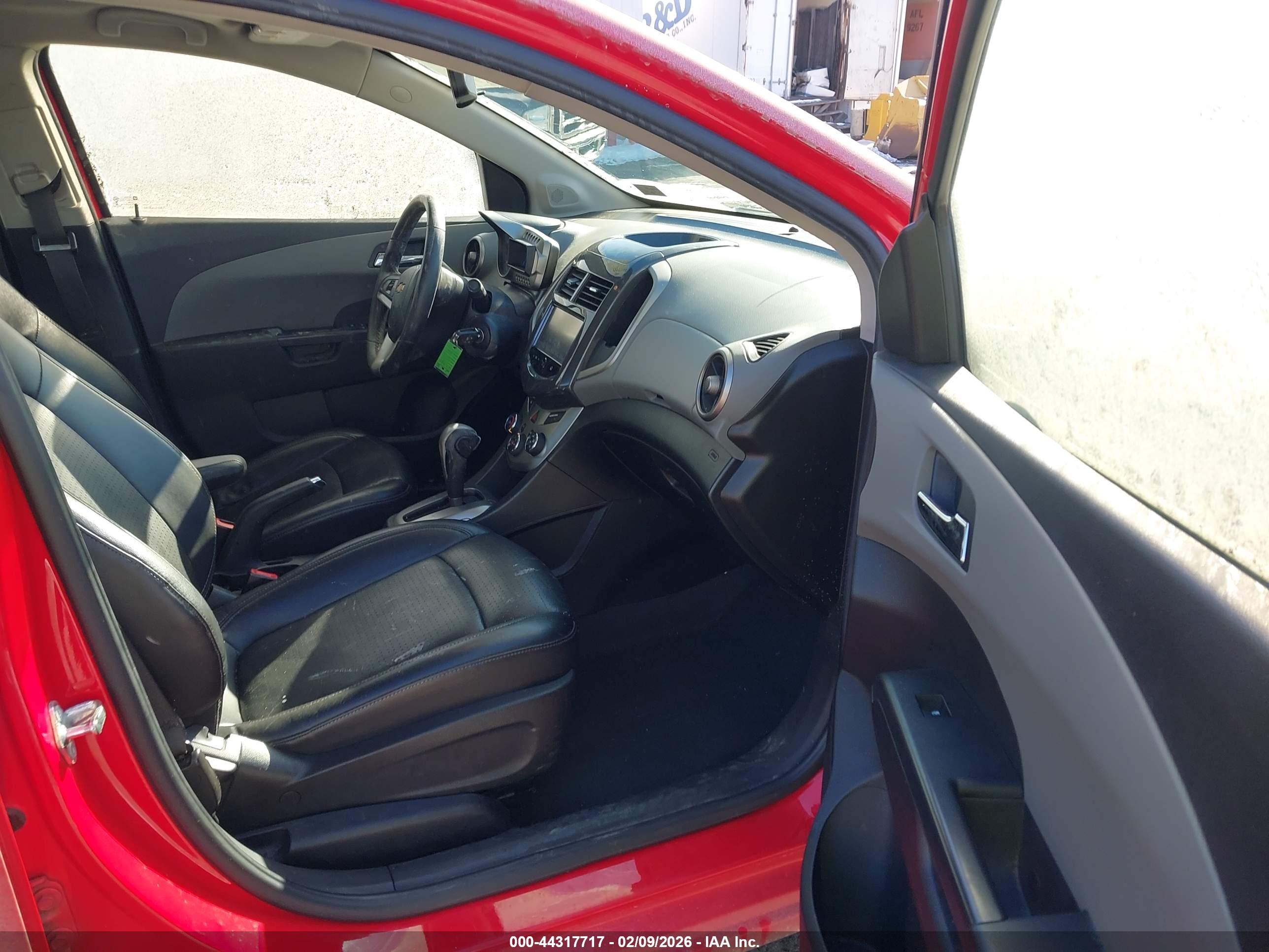 CHEVROLET SONIC image 5