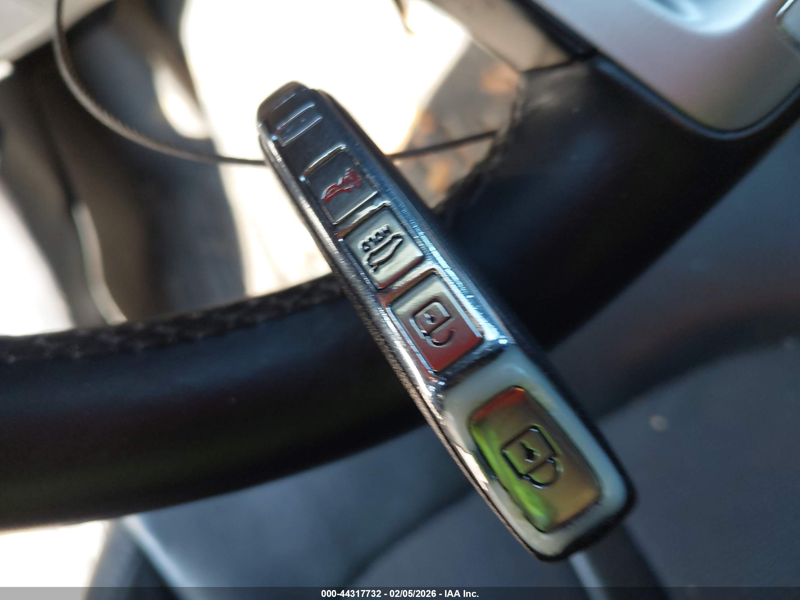 KIA K5 image 11