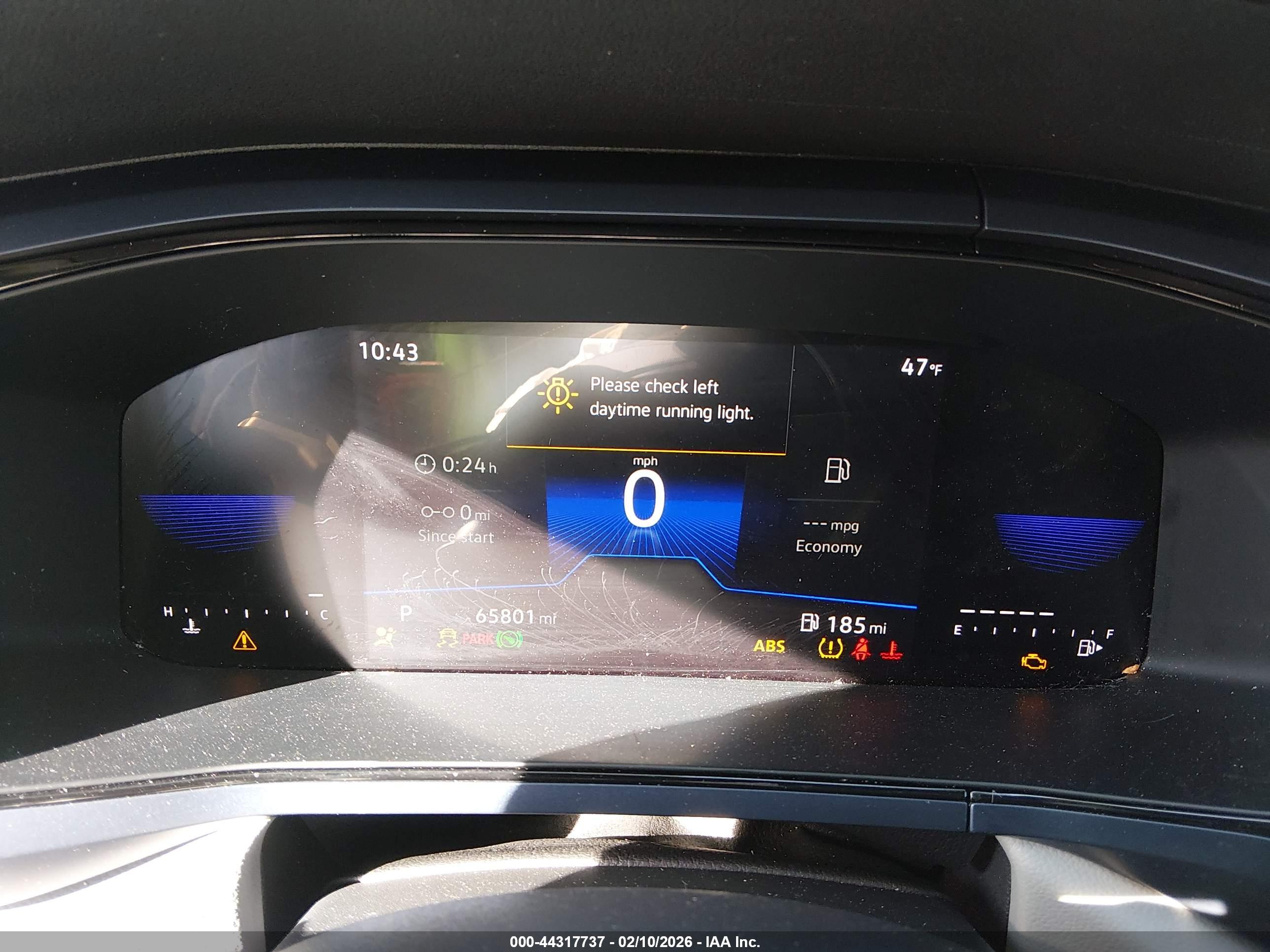 VOLKSWAGEN TAOS image 7