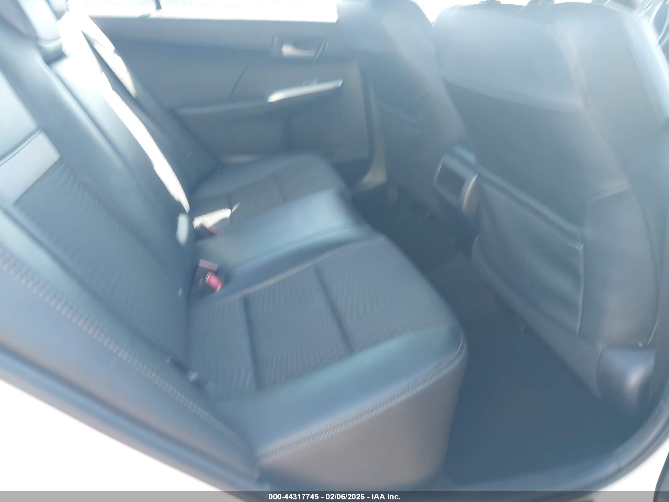 TOYOTA CAMRY image 8