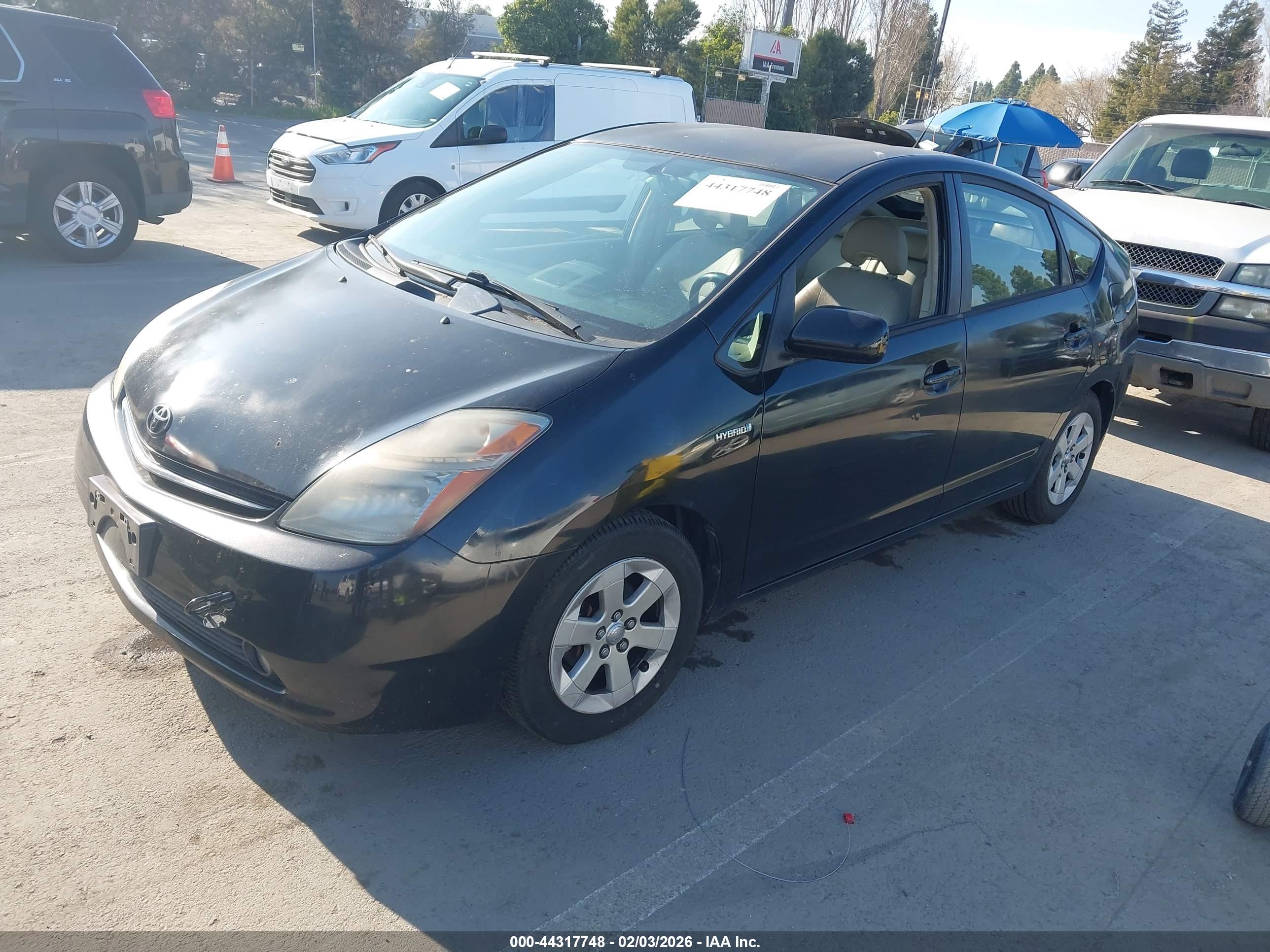 TOYOTA PRIUS image 2